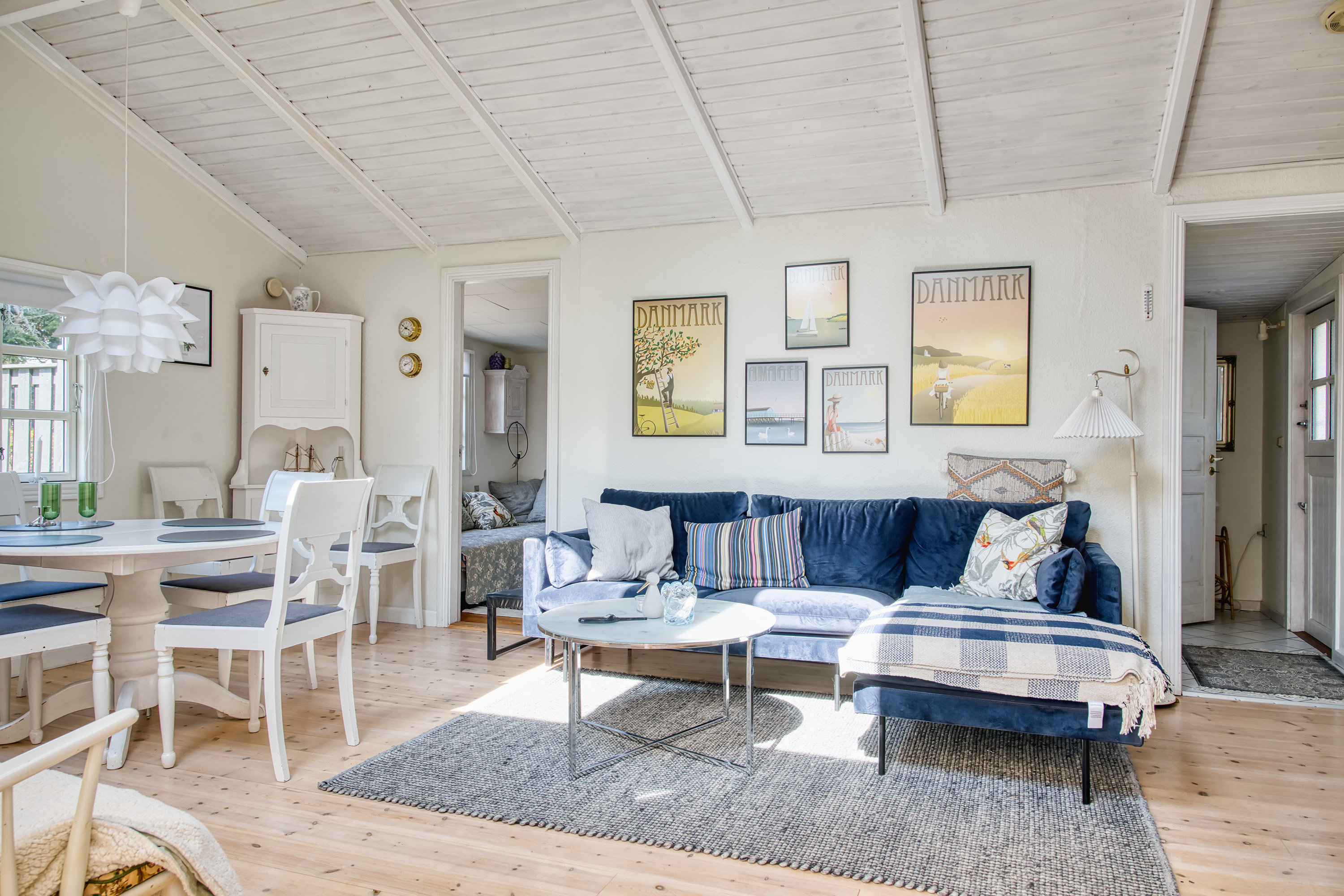 Fremhævet stue billede i fuldskærmstilstand. Billede af Solvænget 3, 4873 Væggerløse