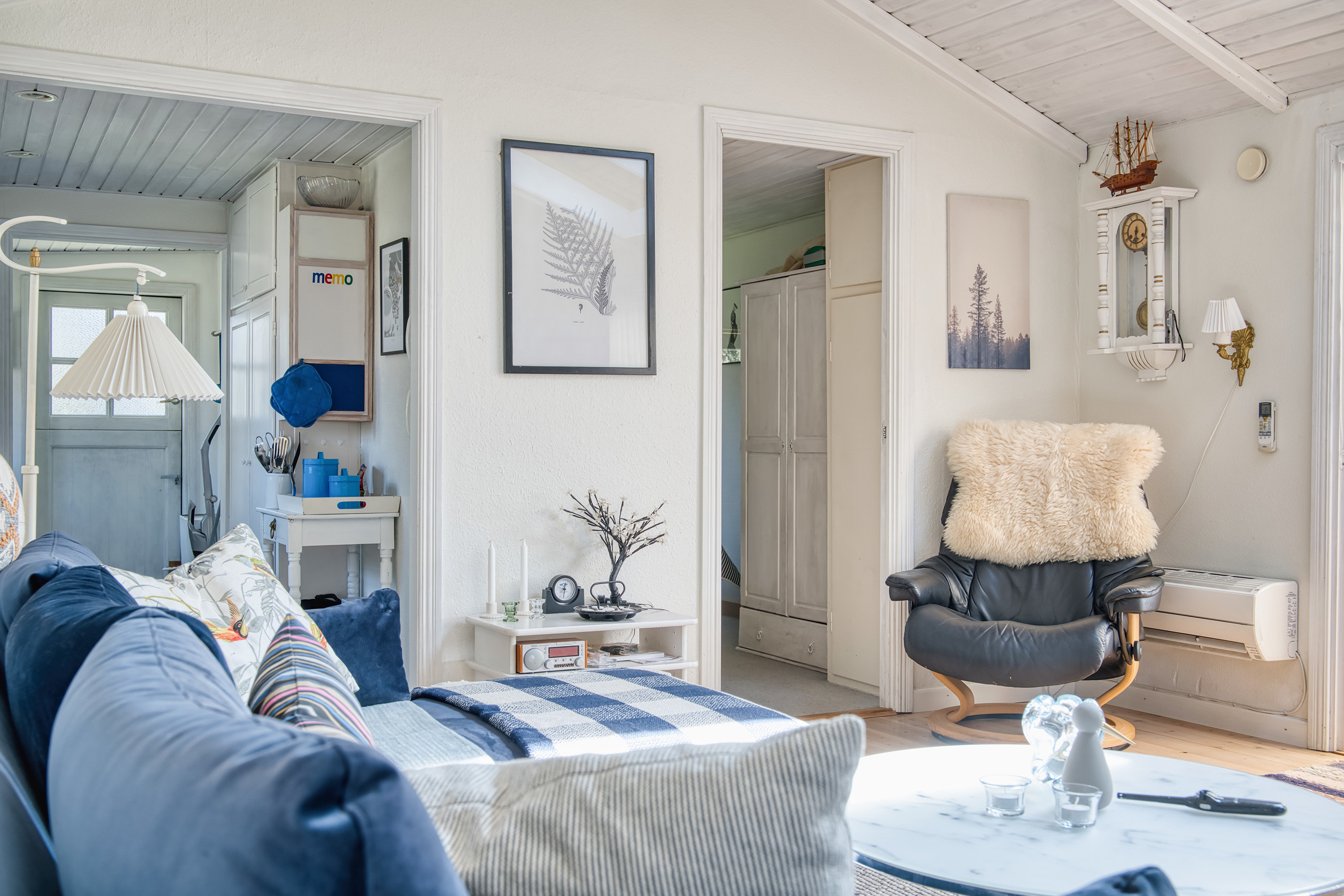 Fremhævet stue billede i fuldskærmstilstand. Billede af Solvænget 3, 4873 Væggerløse