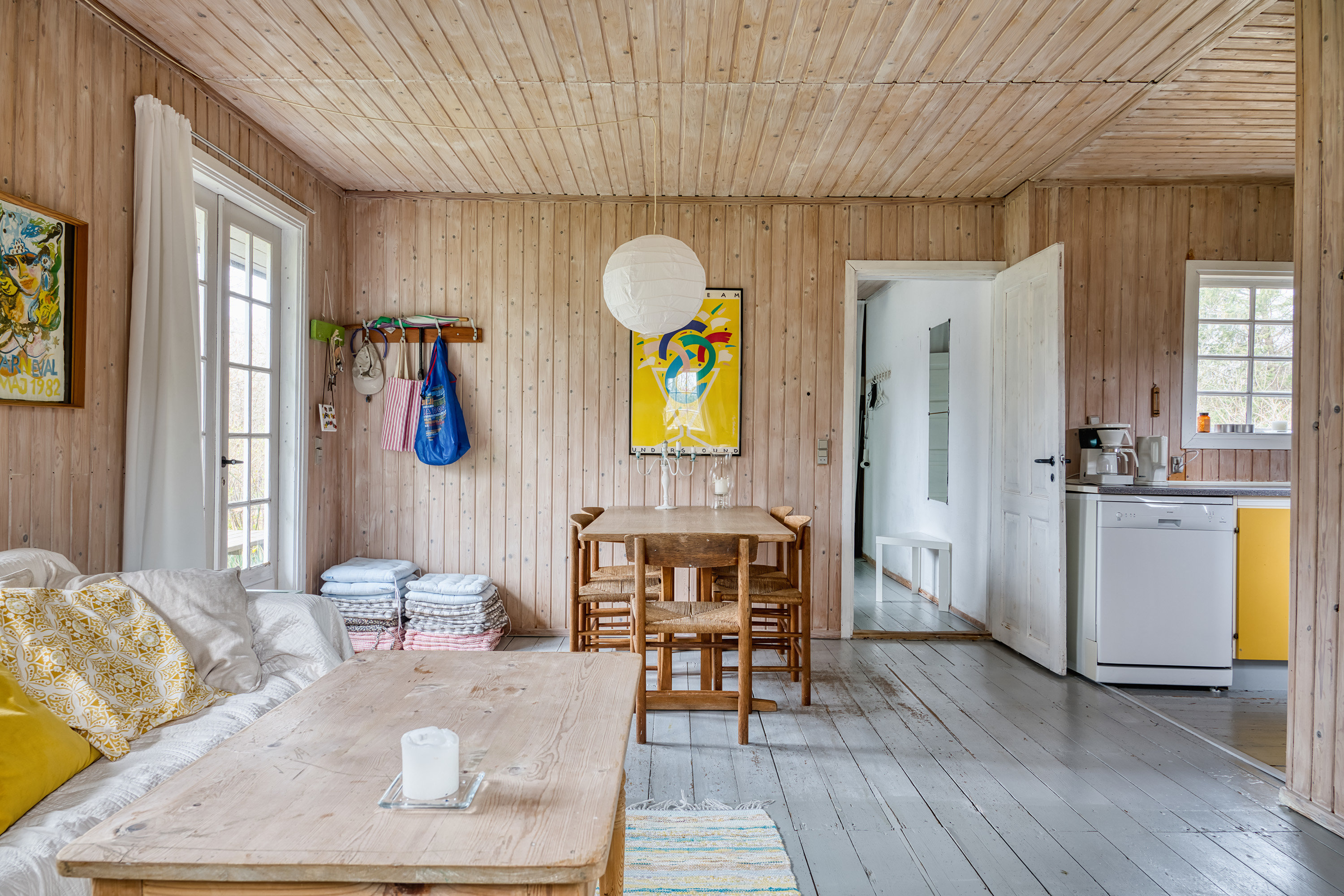 Fremhævet stue billede i fuldskærmstilstand. Billede af Pedersdalvænget 24, 4873 Væggerløse