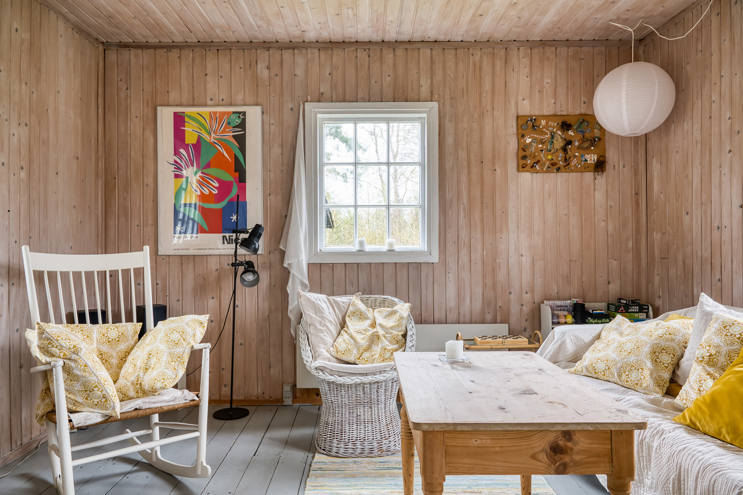 Fremhævet stue billede i fuldskærmstilstand. Billede af Pedersdalvænget 24, 4873 Væggerløse