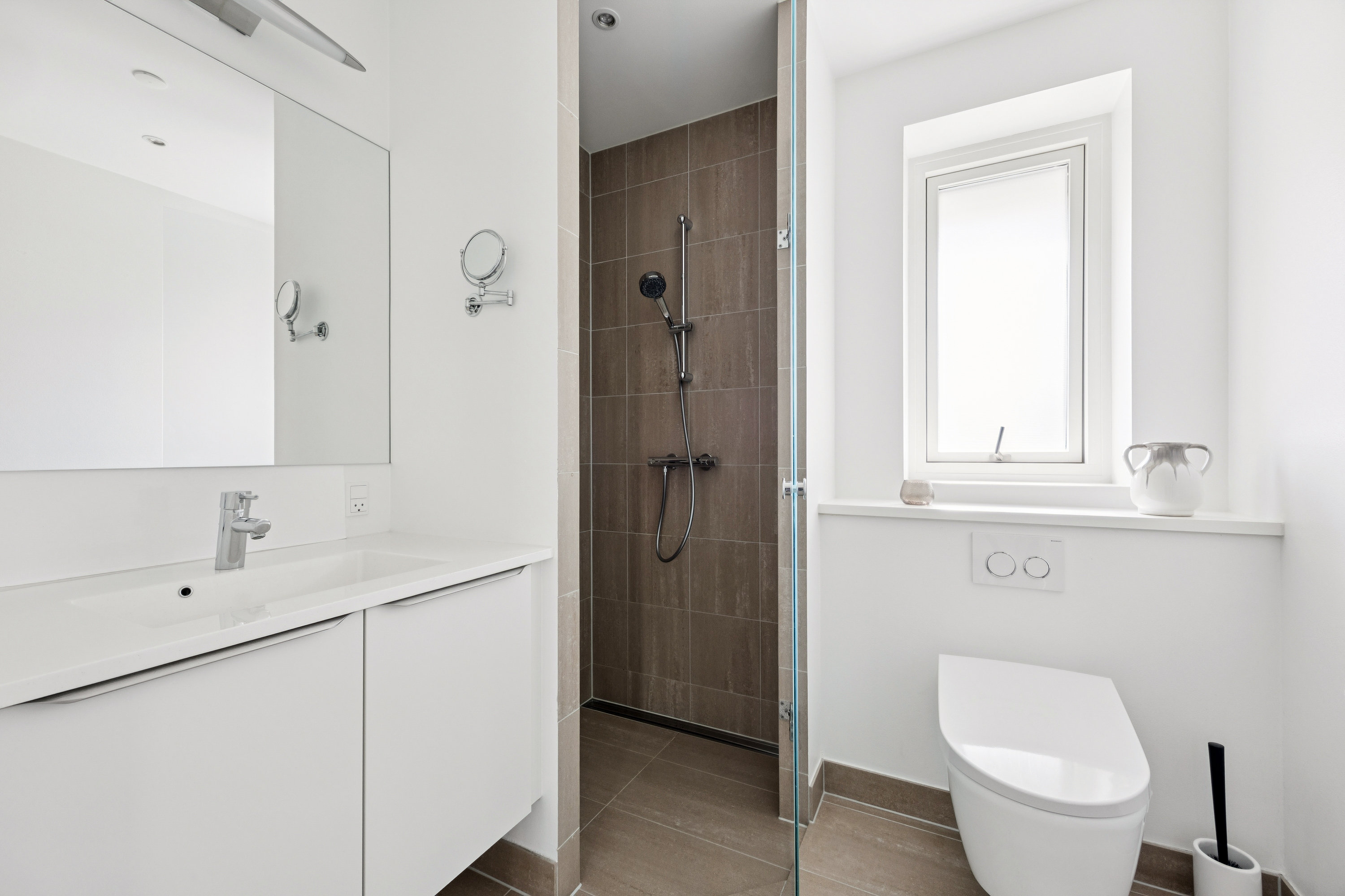 Fremhævet badeværelse billede i fuldskærmstilstand. Billede af Skovbo Alle 63, 2670 Greve