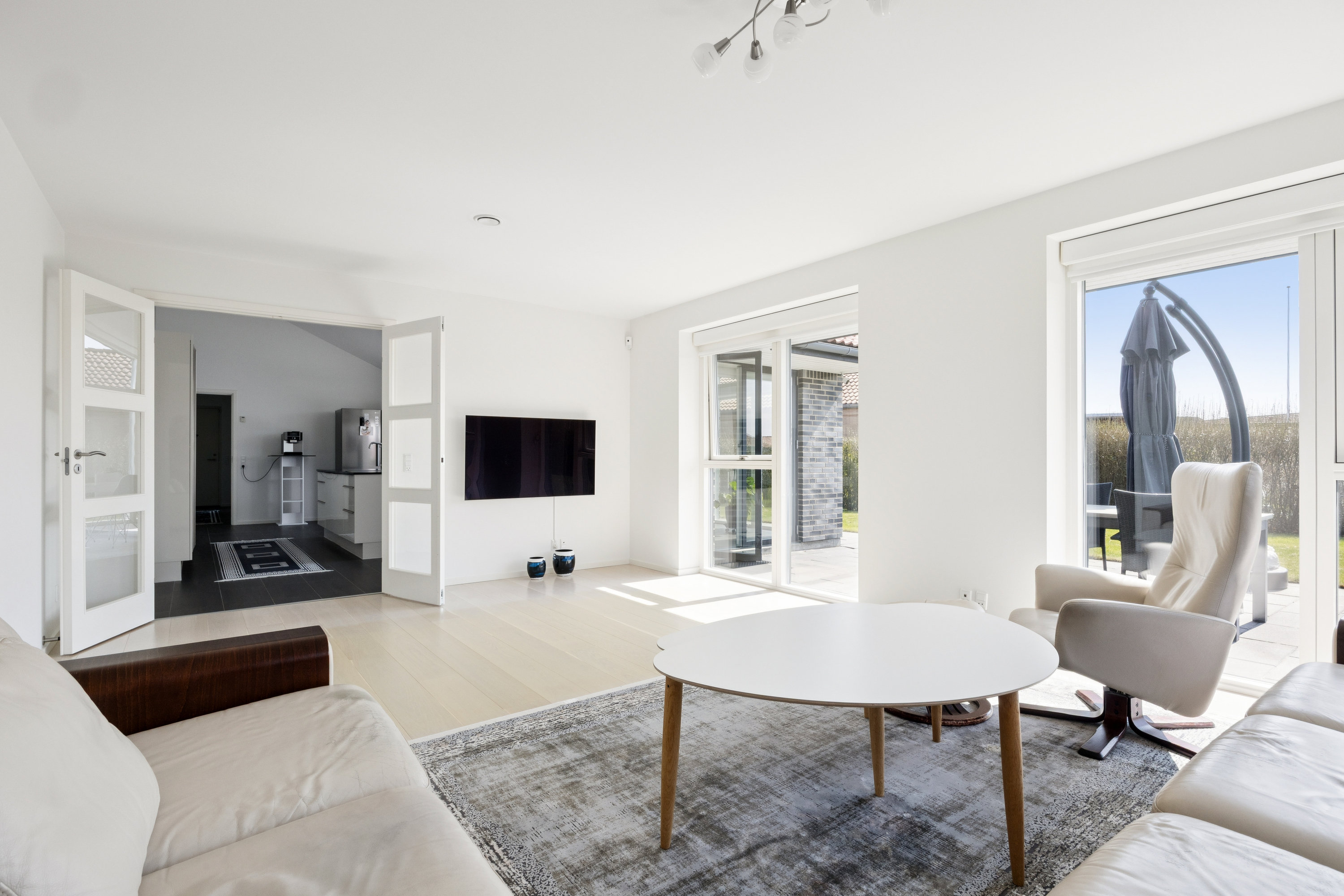 Fremhævet stue billede i fuldskærmstilstand. Billede af Skovbo Alle 63, 2670 Greve