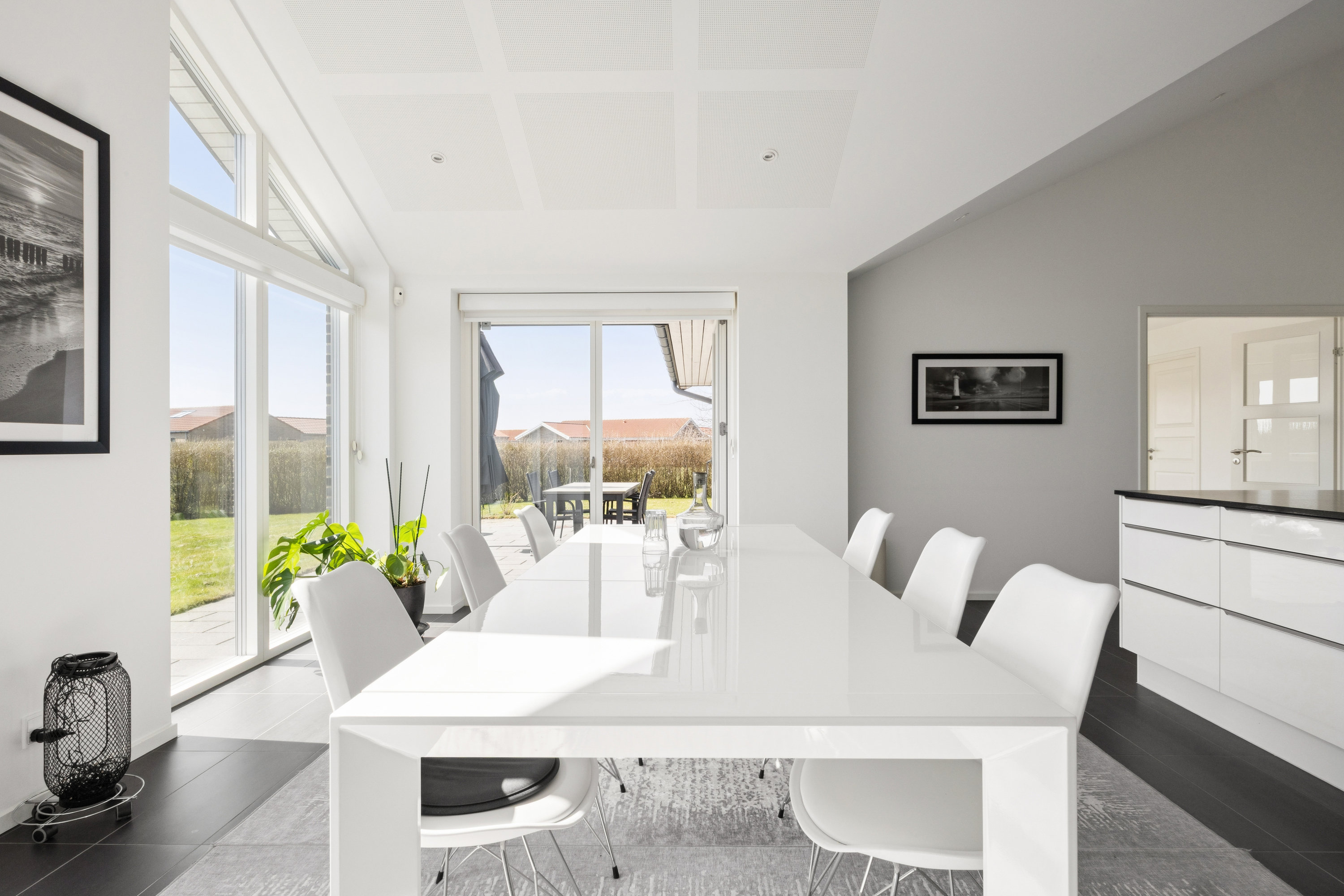 Fremhævet køkken/alrum billede i fuldskærmstilstand. Billede af Skovbo Alle 63, 2670 Greve