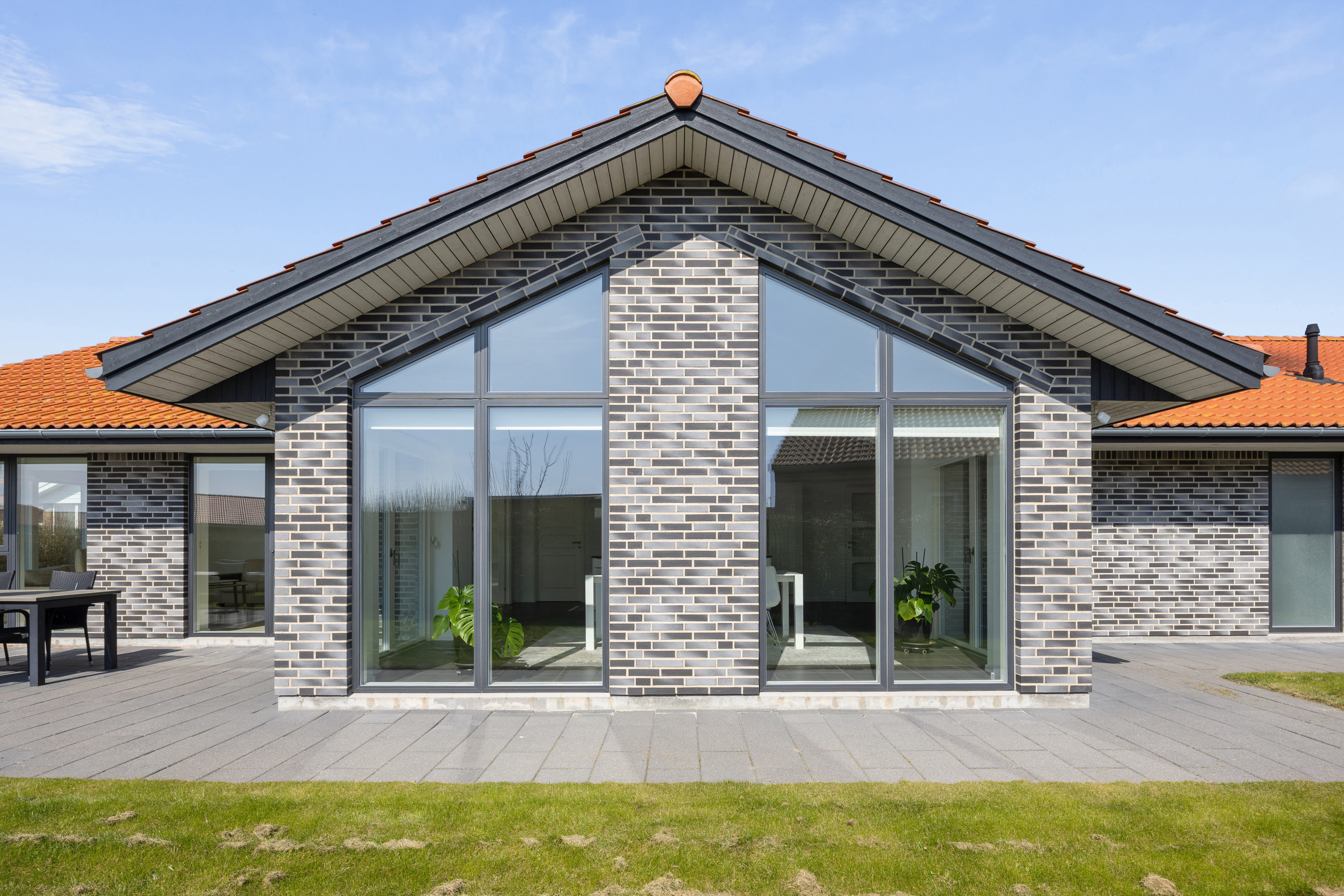 Fremhævet ejendommen billede i fuldskærmstilstand. Billede af Skovbo Alle 63, 2670 Greve