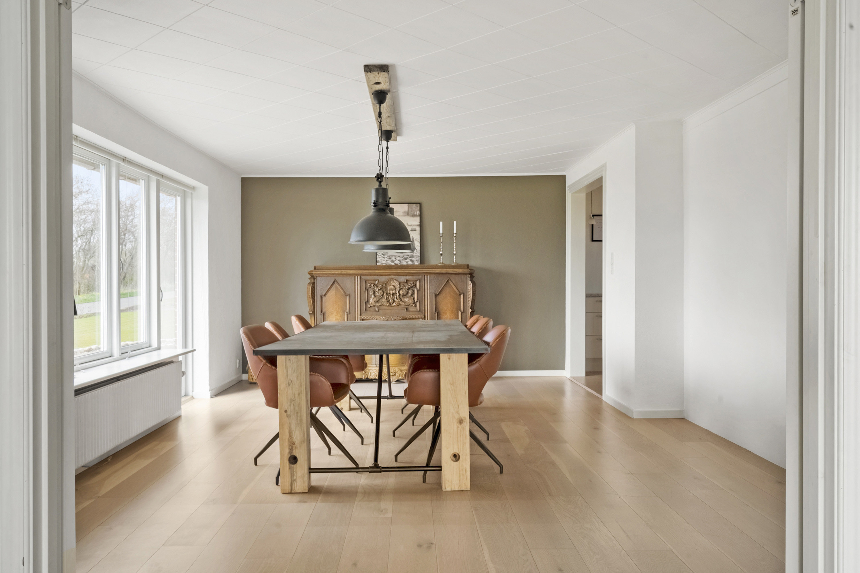 Fremhævet spisestue billede i fuldskærmstilstand. Billede af Ejsingholmvej 14, Ejsingholm, 7830 Vinderup
