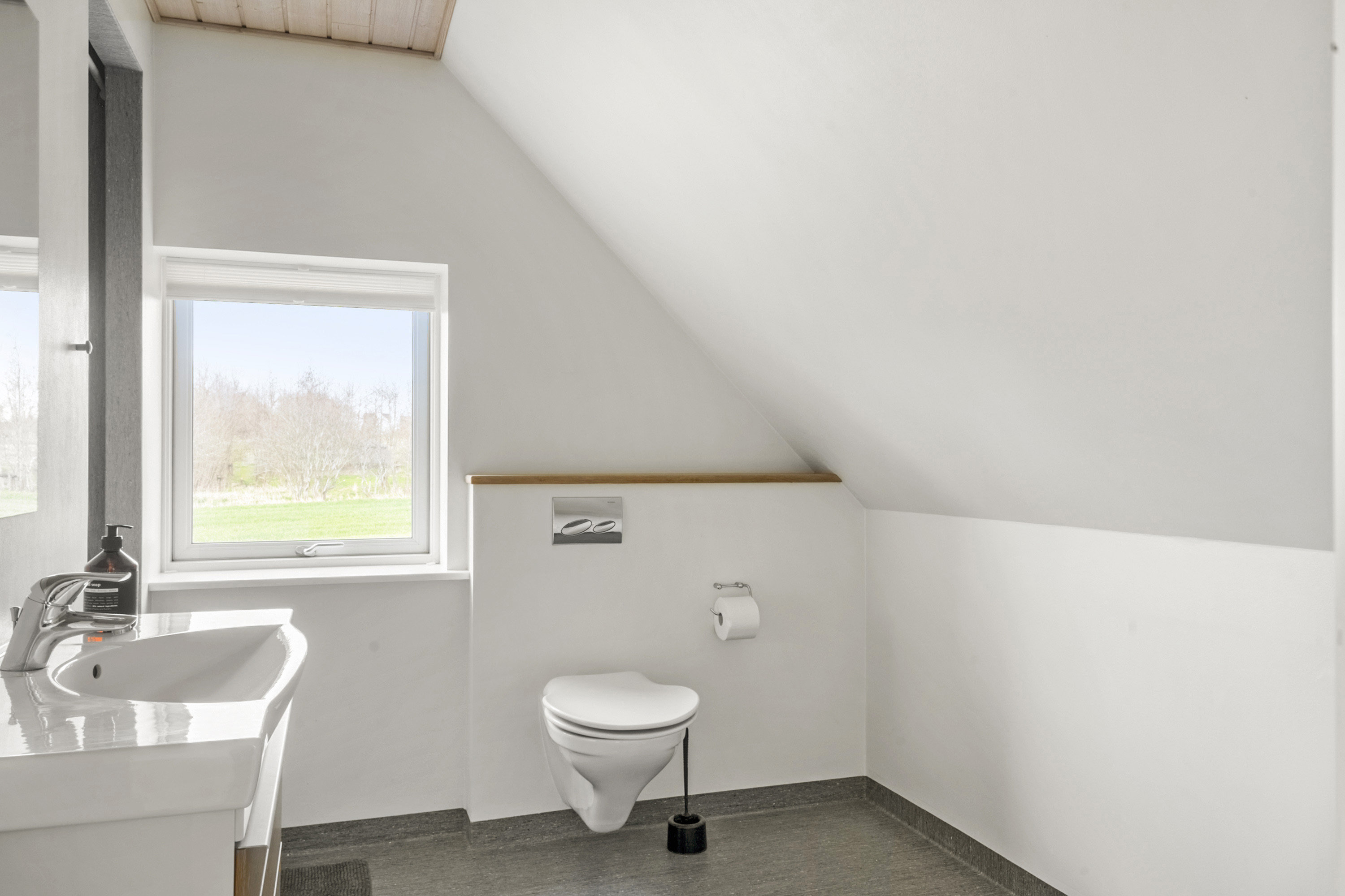 Fremhævet badeværelse billede i fuldskærmstilstand. Billede af Ejsingholmvej 14, Ejsingholm, 7830 Vinderup