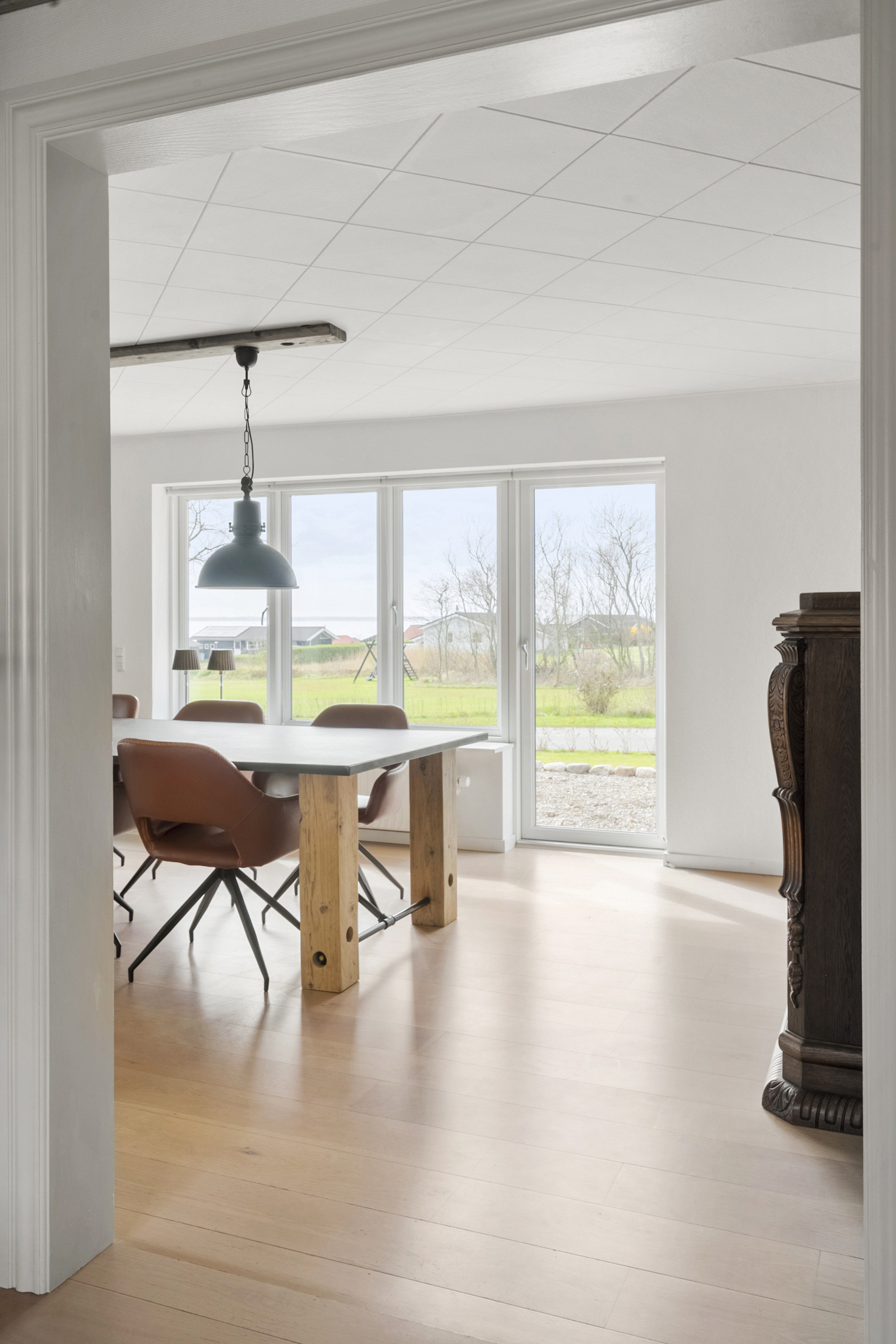 Fremhævet spisestue billede i fuldskærmstilstand. Billede af Ejsingholmvej 14, Ejsingholm, 7830 Vinderup