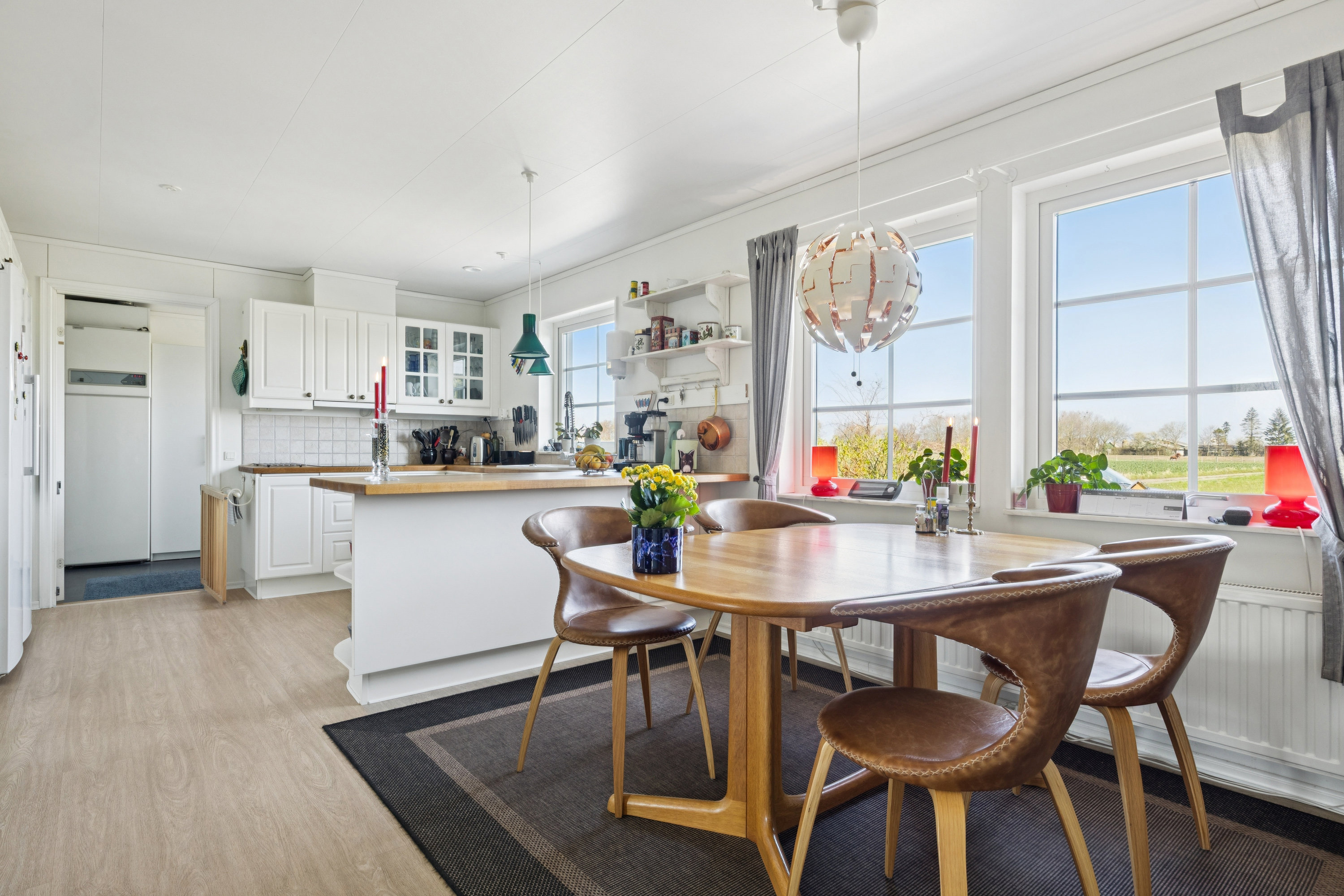 Fremhævet køkken-alrum billede i fuldskærmstilstand. Billede af Maglebyvej 23, Magleby, 4672 Klippinge