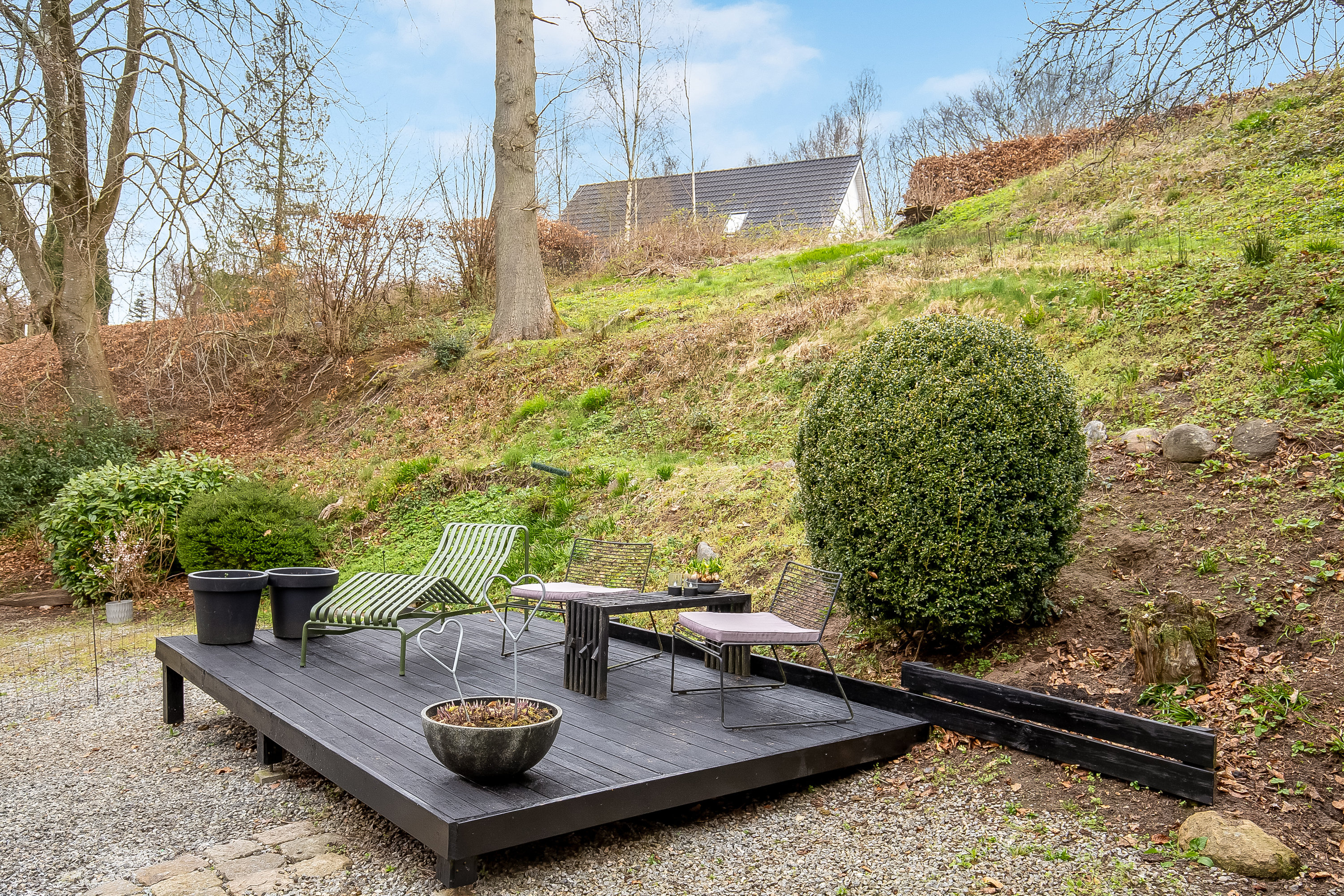 Fremhævet terrasse billede i fuldskærmstilstand. Billede af Stationsvej 44, Brejning, 7080 Børkop