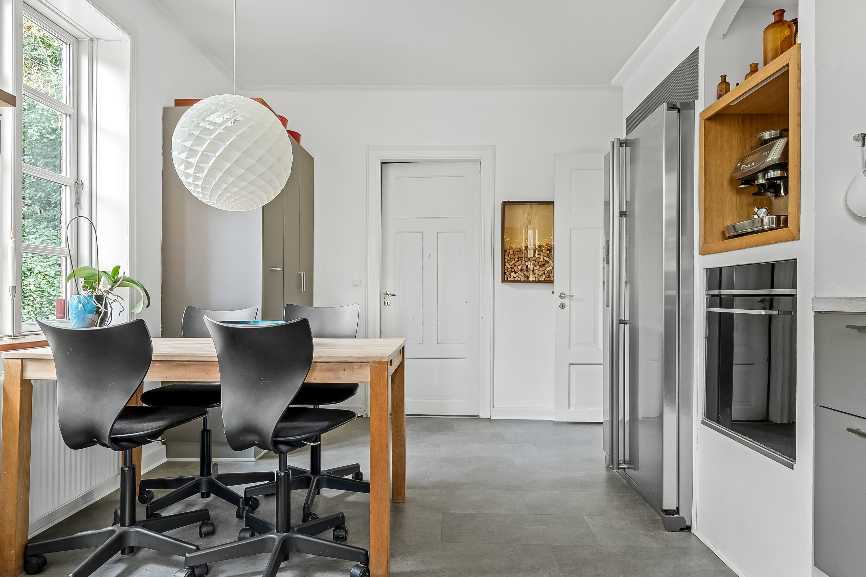 Fremhævet køkken billede i fuldskærmstilstand. Billede af Stationsvej 44, Brejning, 7080 Børkop