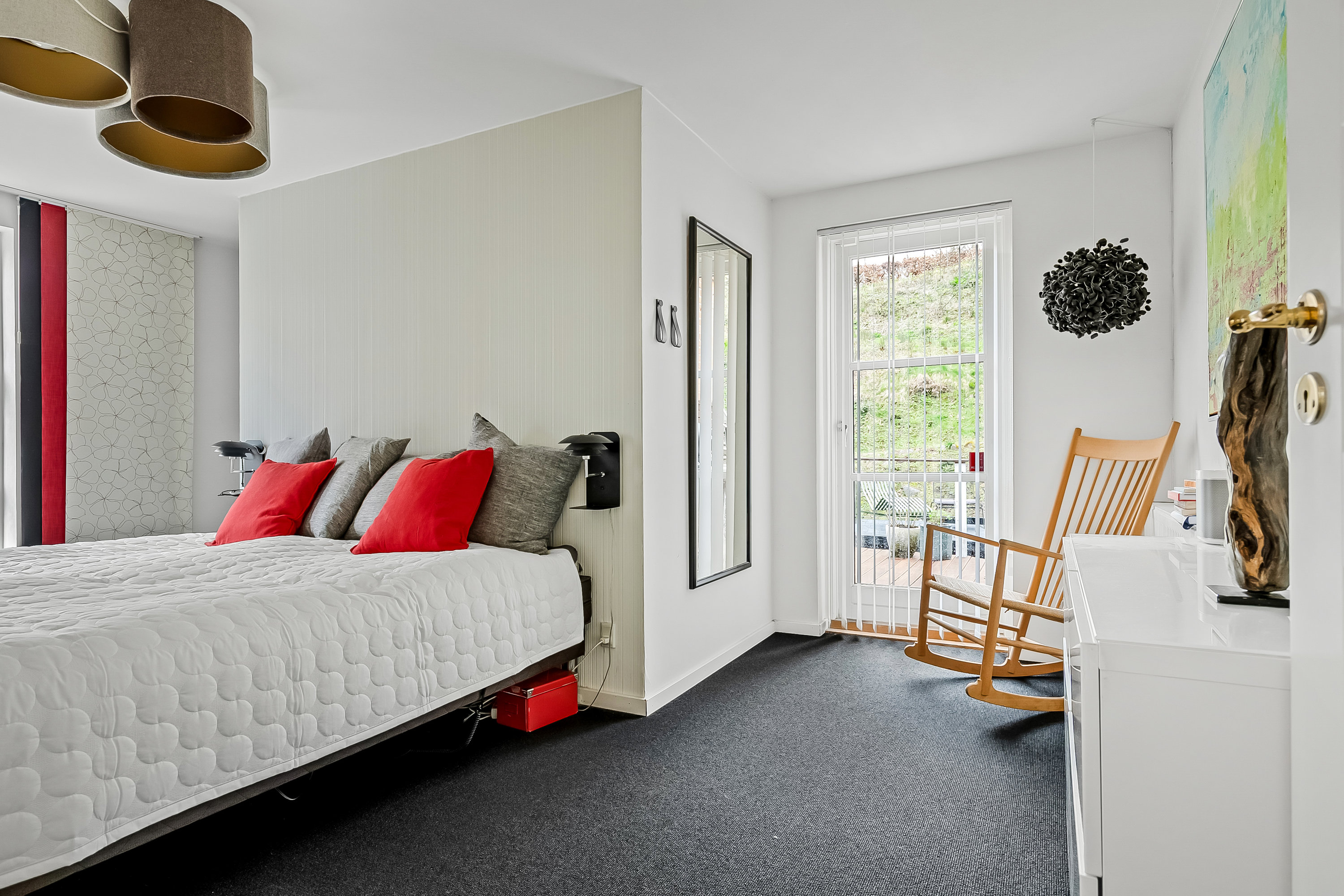 Fremhævet soveværelse billede i fuldskærmstilstand. Billede af Stationsvej 44, Brejning, 7080 Børkop