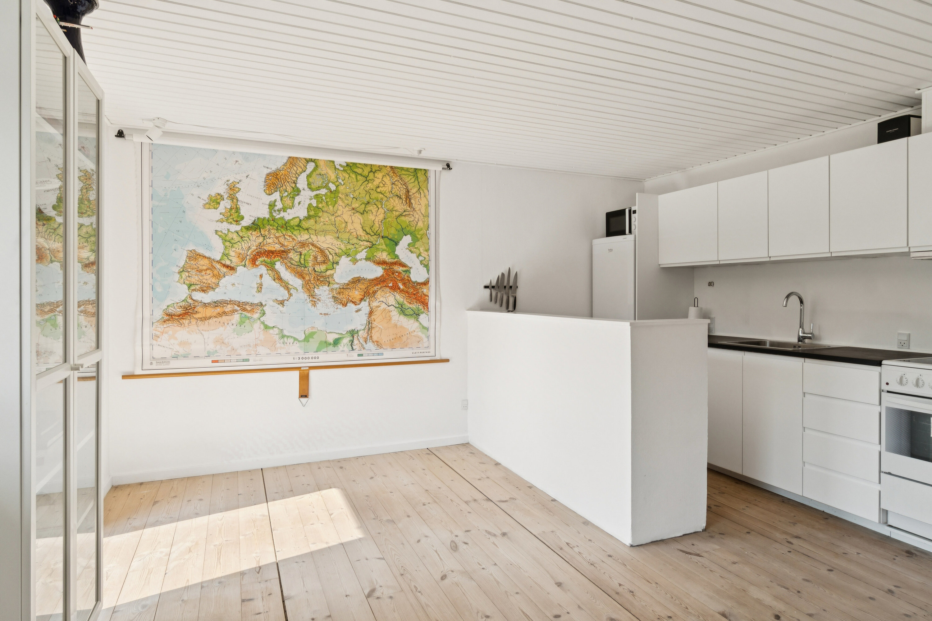 Fremhævet køkken billede i fuldskærmstilstand. Billede af Præstøvej 126F, 4700 Næstved