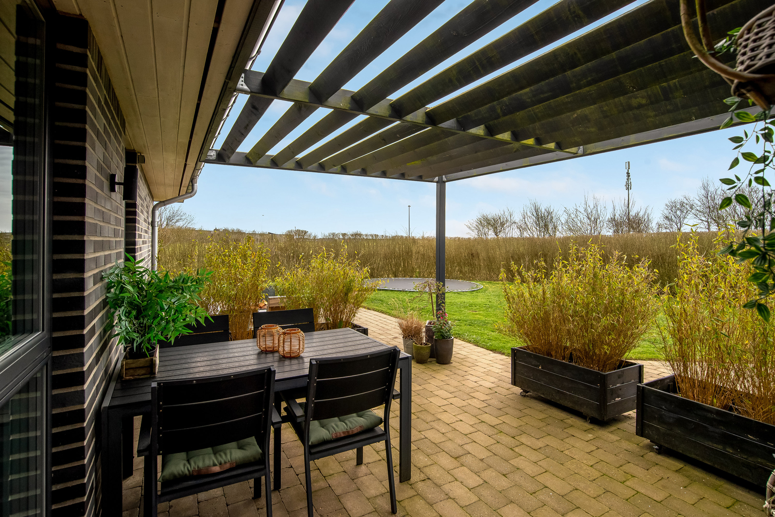 Fremhævet terrasse billede i fuldskærmstilstand. Billede af Kusken 58, Mejrup, 7500 Holstebro