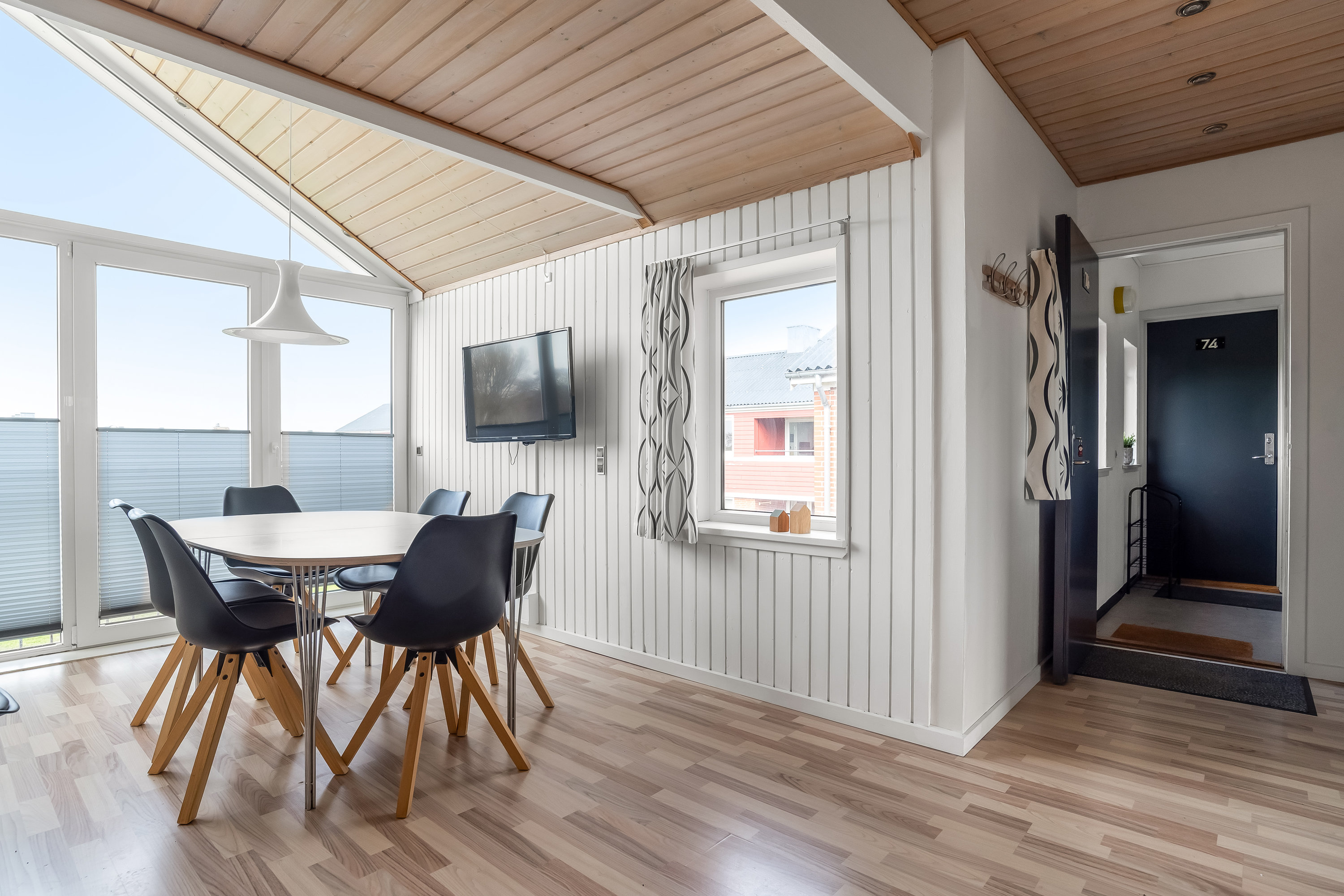 Fremhævet alrum billede i fuldskærmstilstand. Billede af Vinkelhagevej 76, Heldum, 7620 Lemvig