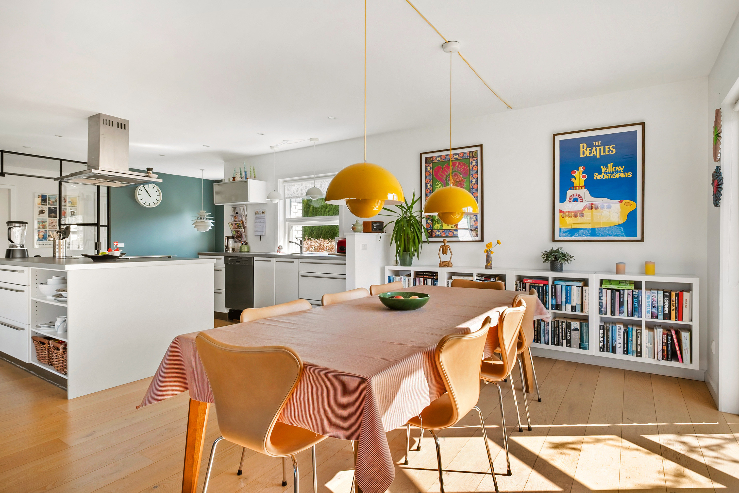 Fremhævet spisestue billede i fuldskærmstilstand. Billede af Delfinvej 5, 3450 Allerød