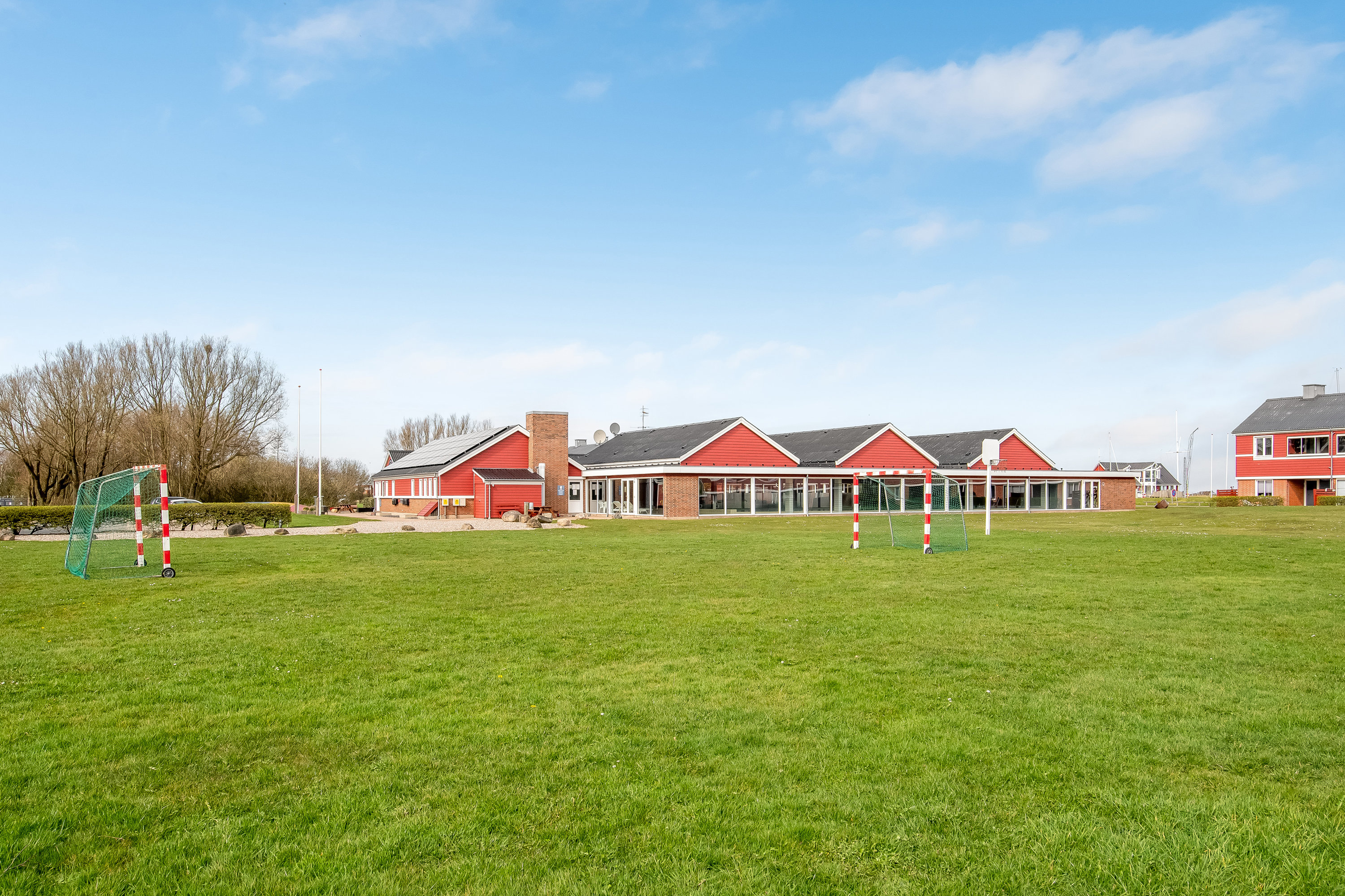 Fremhævet udenomsarealer billede i fuldskærmstilstand. Billede af Vinkelhagevej 76, Heldum, 7620 Lemvig