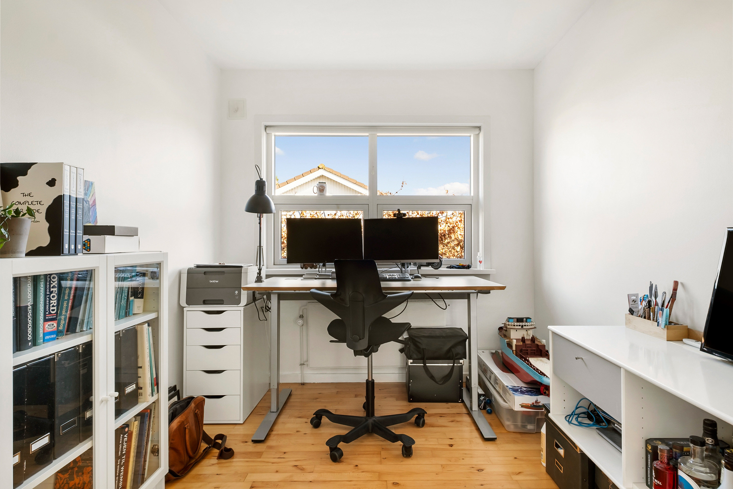 Fremhævet kontor billede i fuldskærmstilstand. Billede af Delfinvej 5, 3450 Allerød