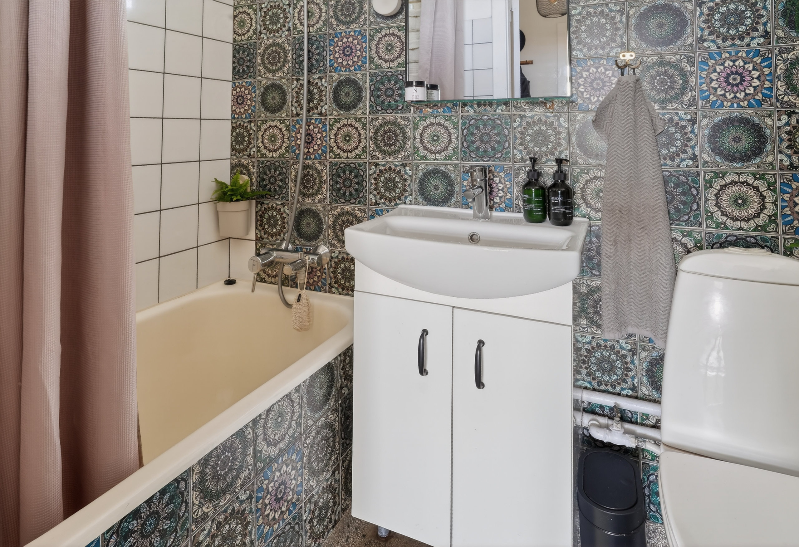 Fremhævet badeværelse billede i fuldskærmstilstand. Billede af Ericavej 165, 1. 208., 2820 Gentofte