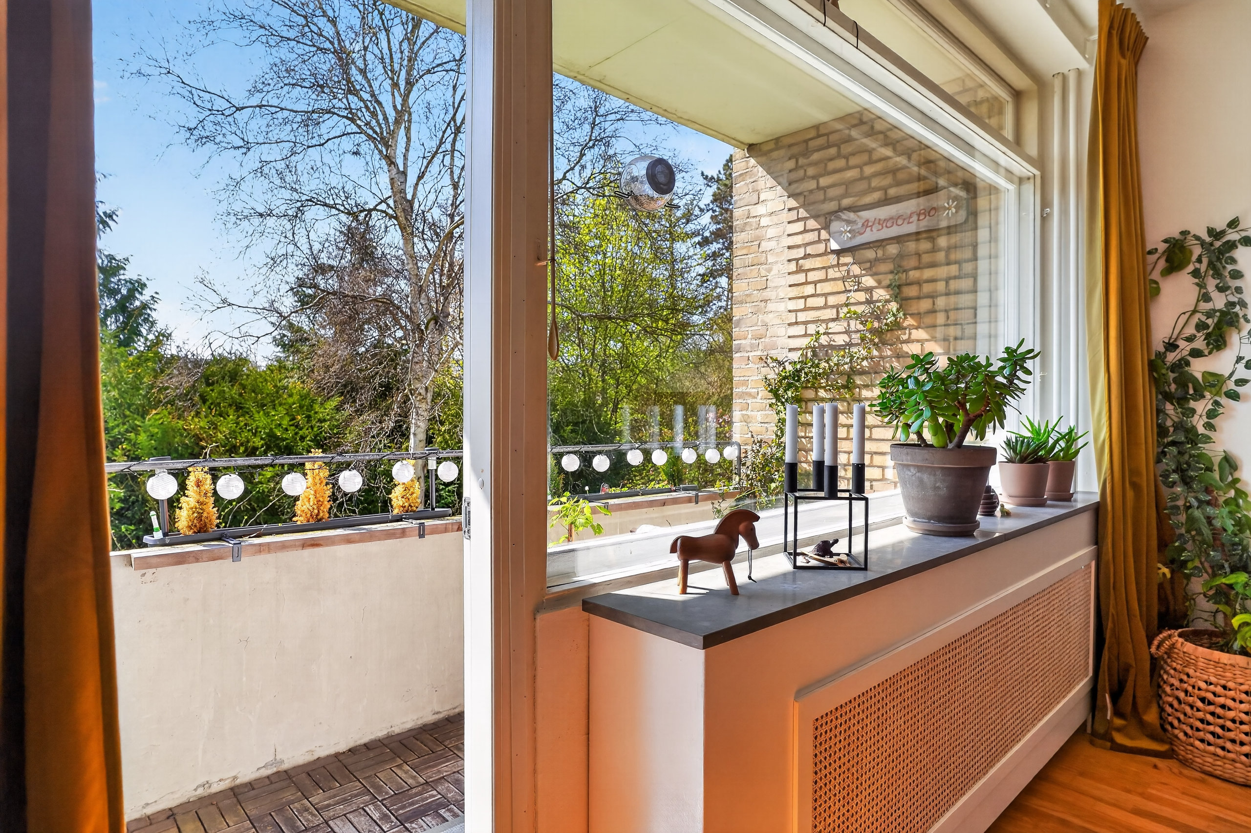 Fremhævet altan billede i fuldskærmstilstand. Billede af Ericavej 165, 1. 208., 2820 Gentofte