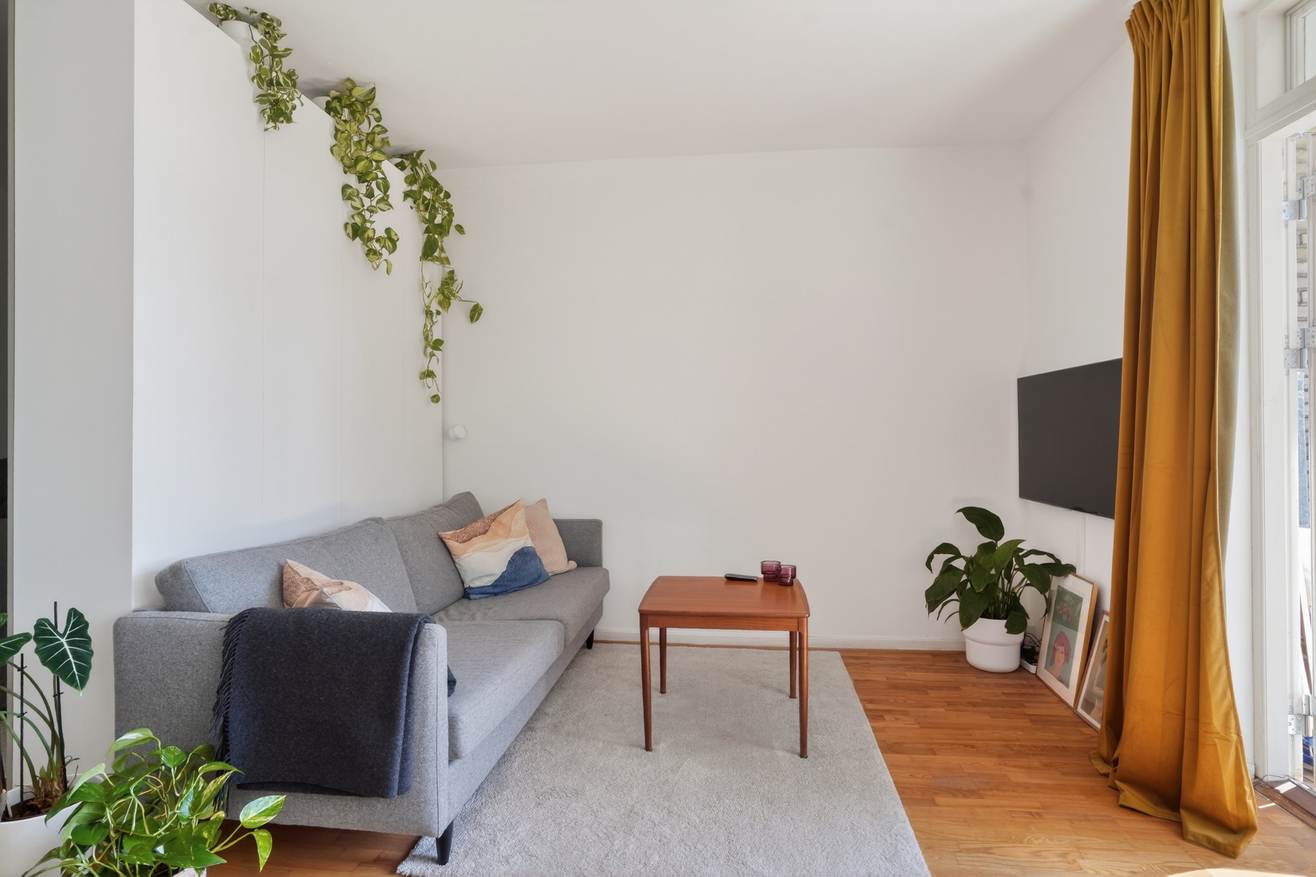 Fremhævet stue billede i fuldskærmstilstand. Billede af Ericavej 165, 1. 208., 2820 Gentofte