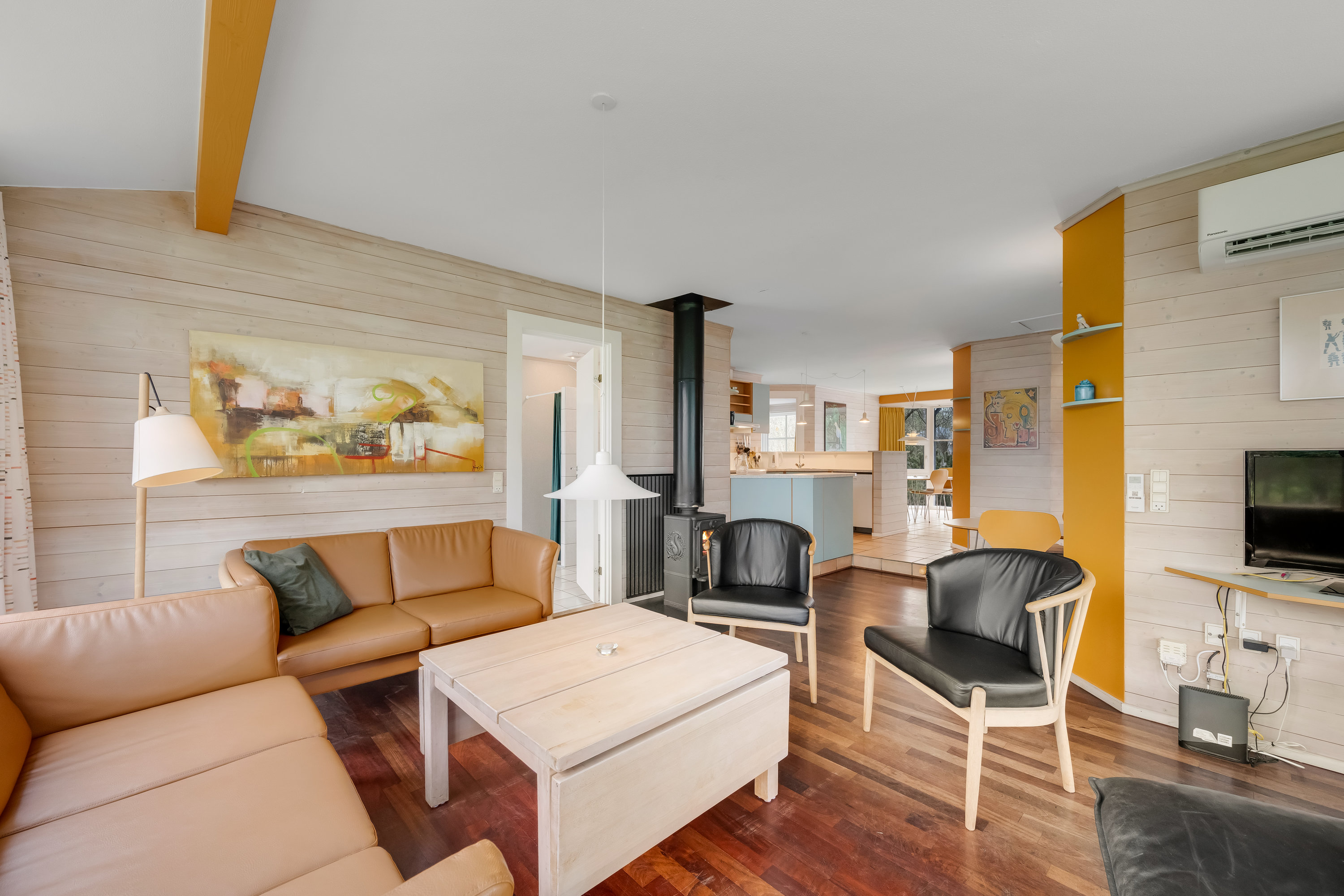 Fremhævet stue billede i fuldskærmstilstand. Billede af Skovvang 26, Lønne, 6830 Nørre Nebel