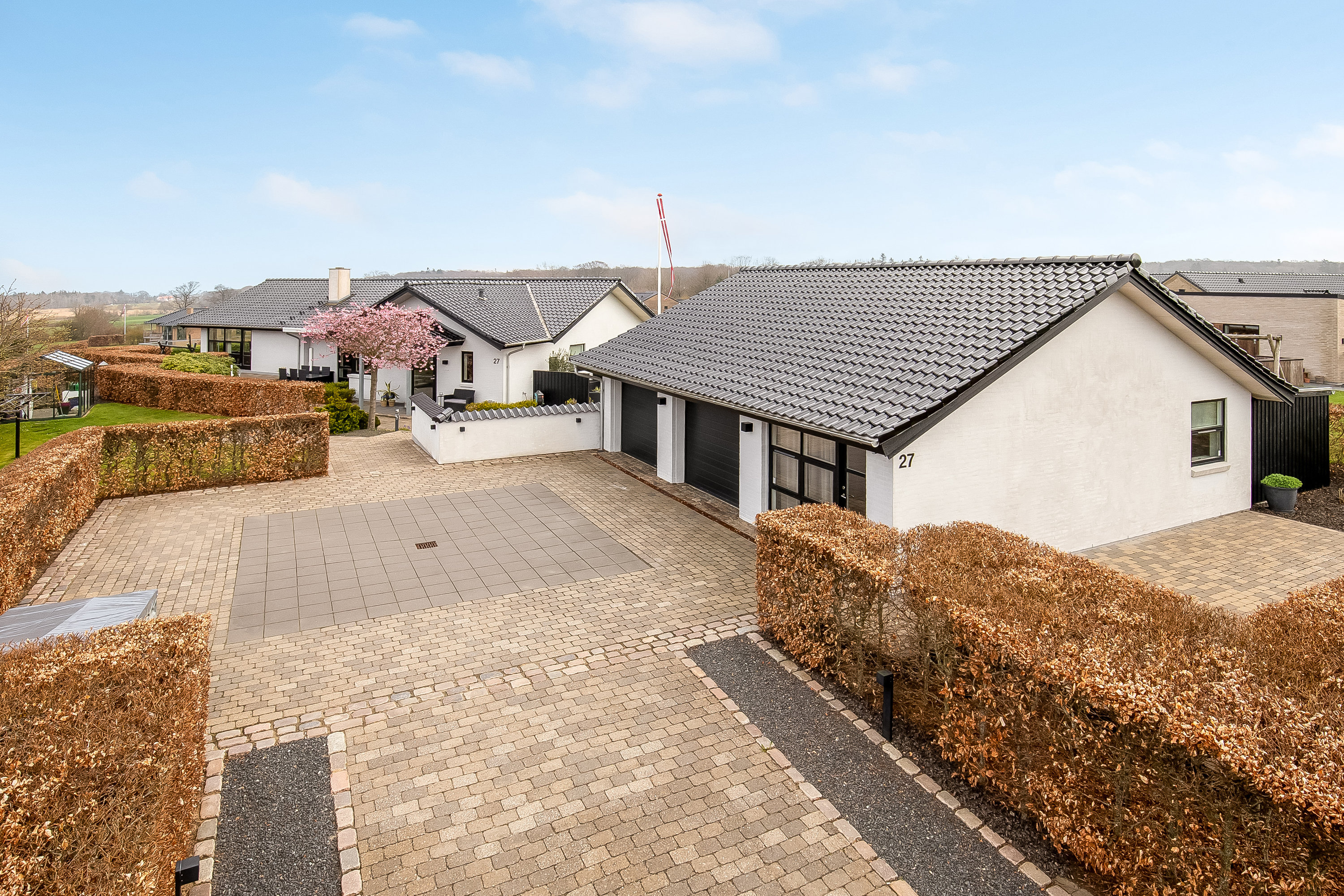 Fremhævet mastefoto billede i fuldskærmstilstand. Billede af Skullebjerg Allé 27, Østerby, 7000 Fredericia