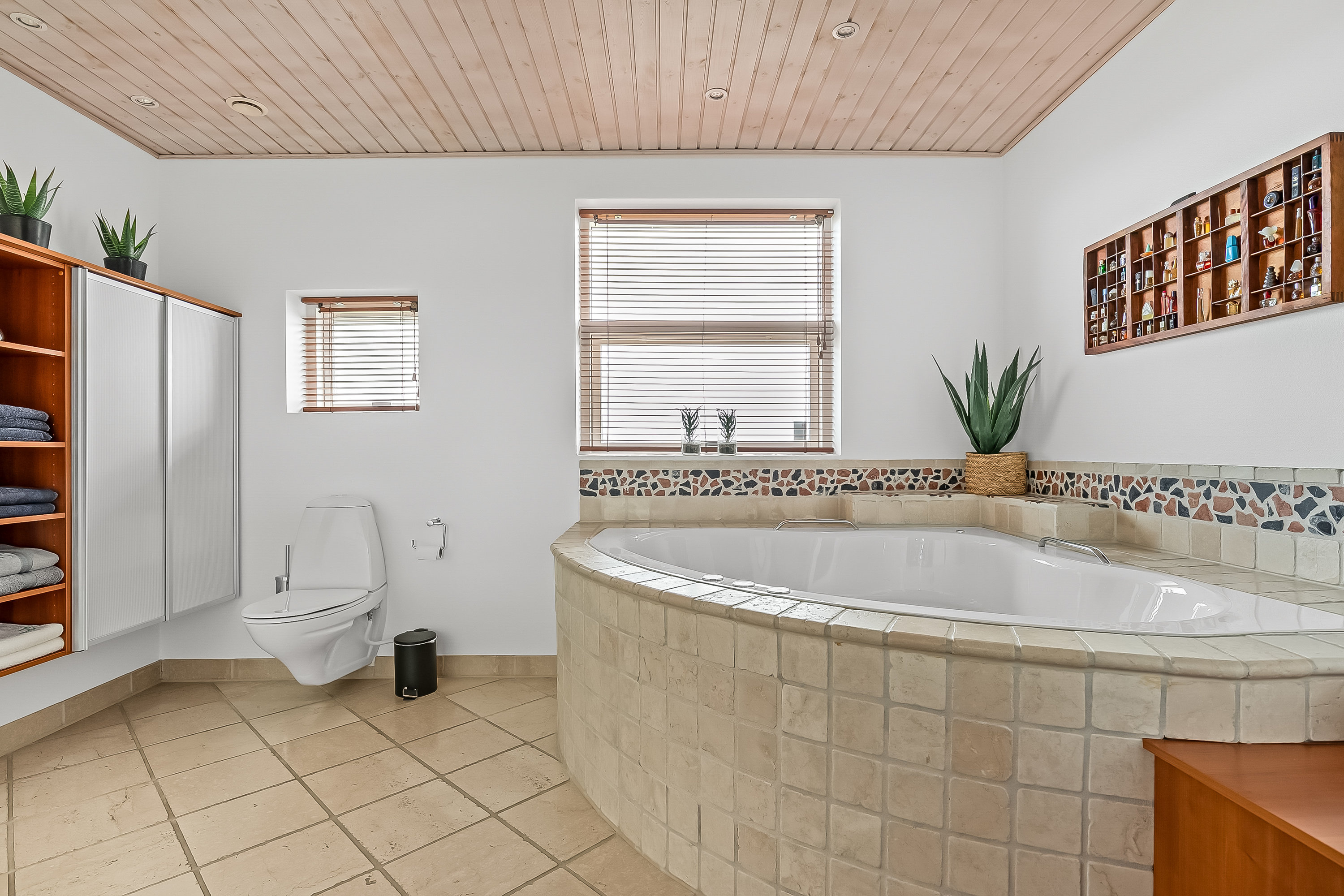 Fremhævet badeværelse billede i fuldskærmstilstand. Billede af Skullebjerg Allé 27, Østerby, 7000 Fredericia