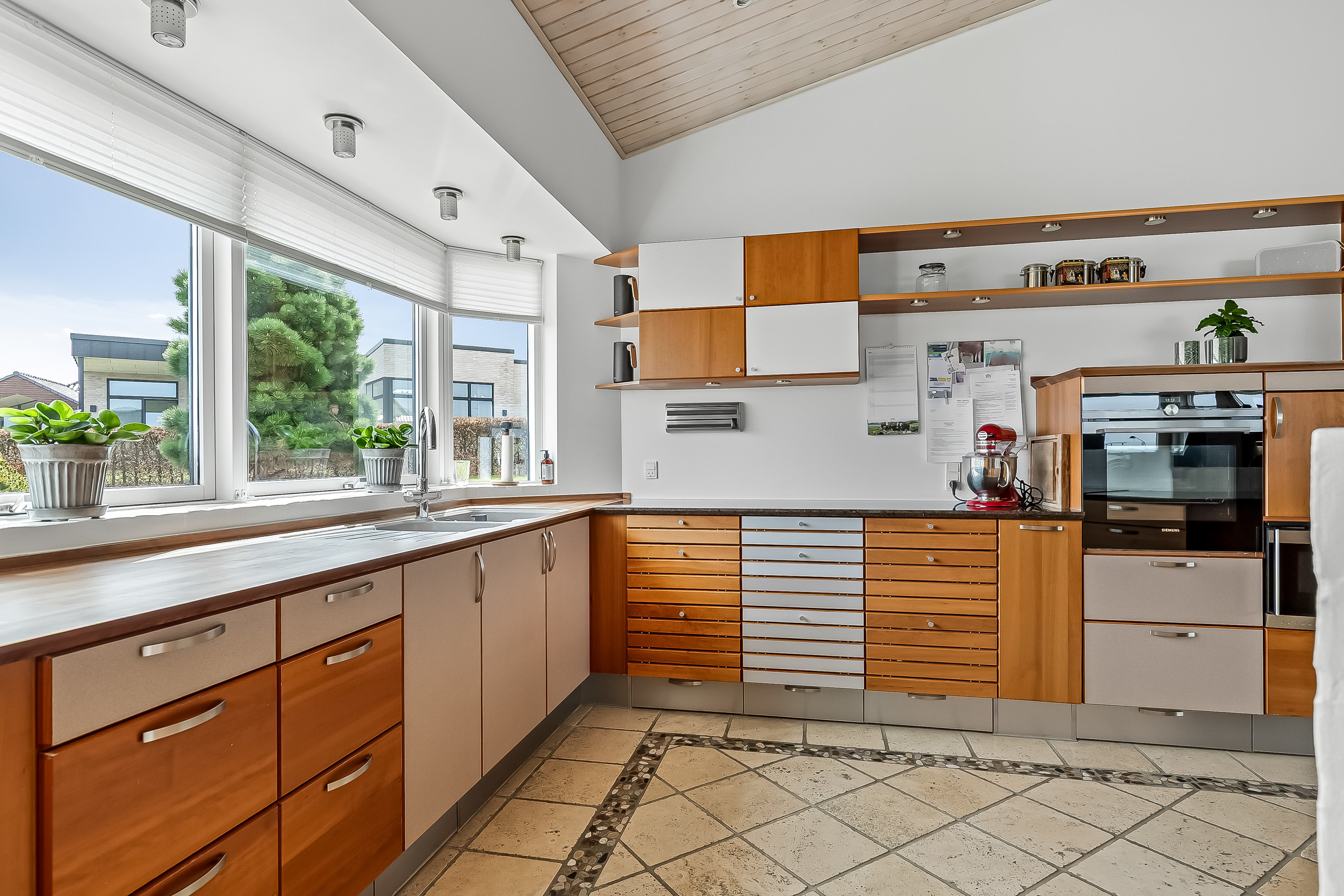 Fremhævet køkken alrum billede i fuldskærmstilstand. Billede af Skullebjerg Allé 27, Østerby, 7000 Fredericia