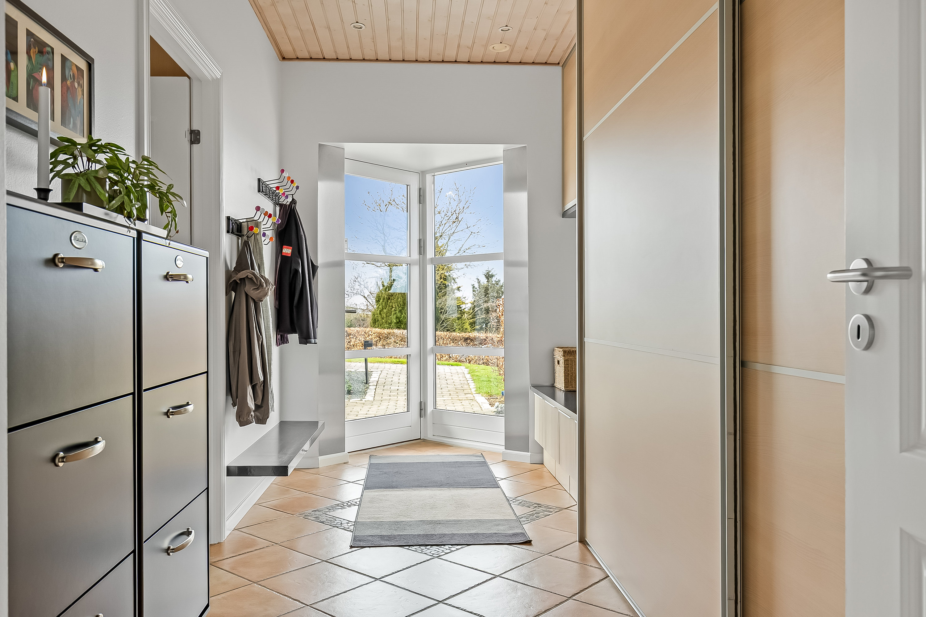 Fremhævet entré billede i fuldskærmstilstand. Billede af Skullebjerg Allé 27, Østerby, 7000 Fredericia