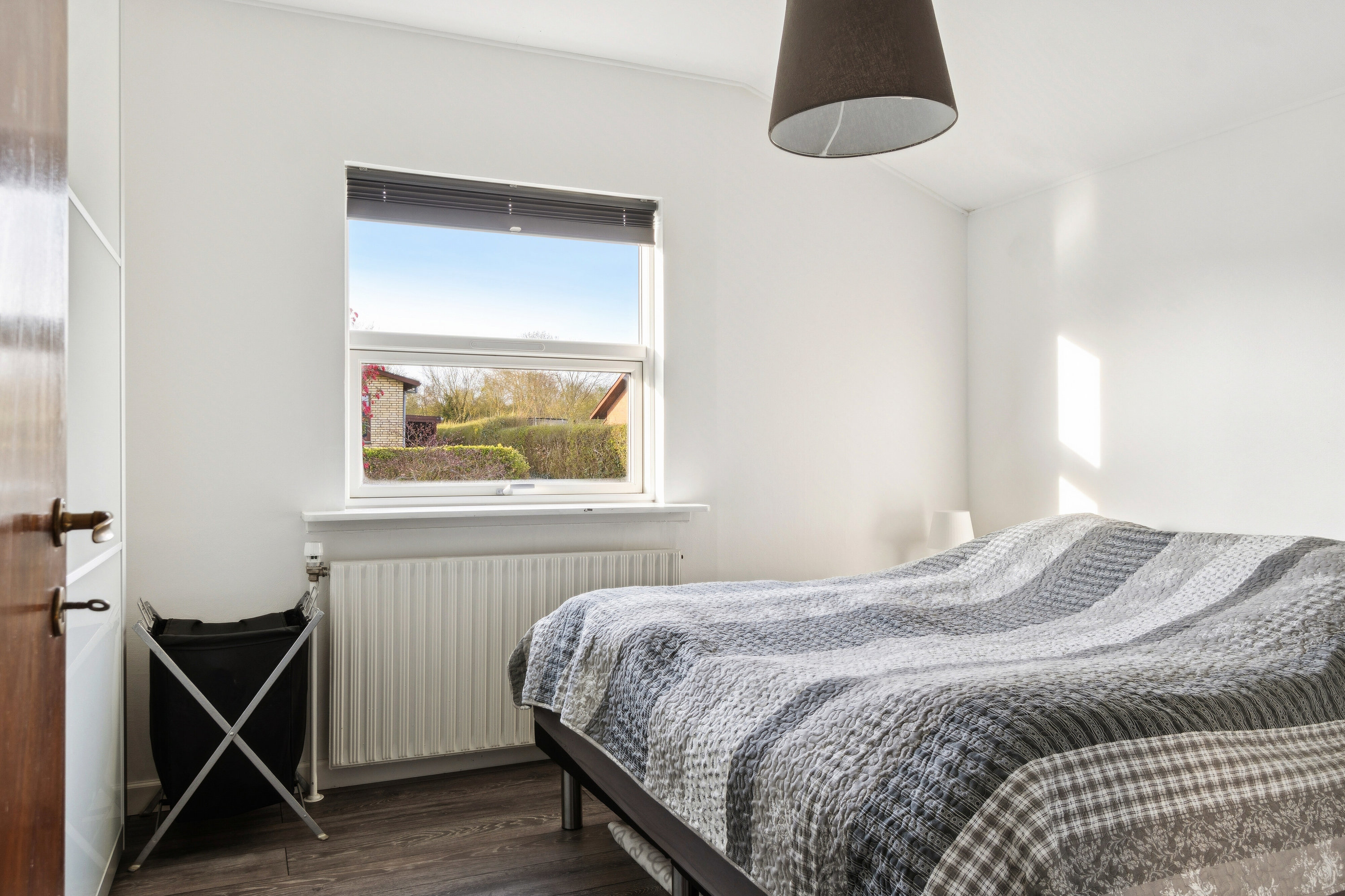 Fremhævet soveværelse billede i fuldskærmstilstand. Billede af Jasminvej 31, 4200 Slagelse