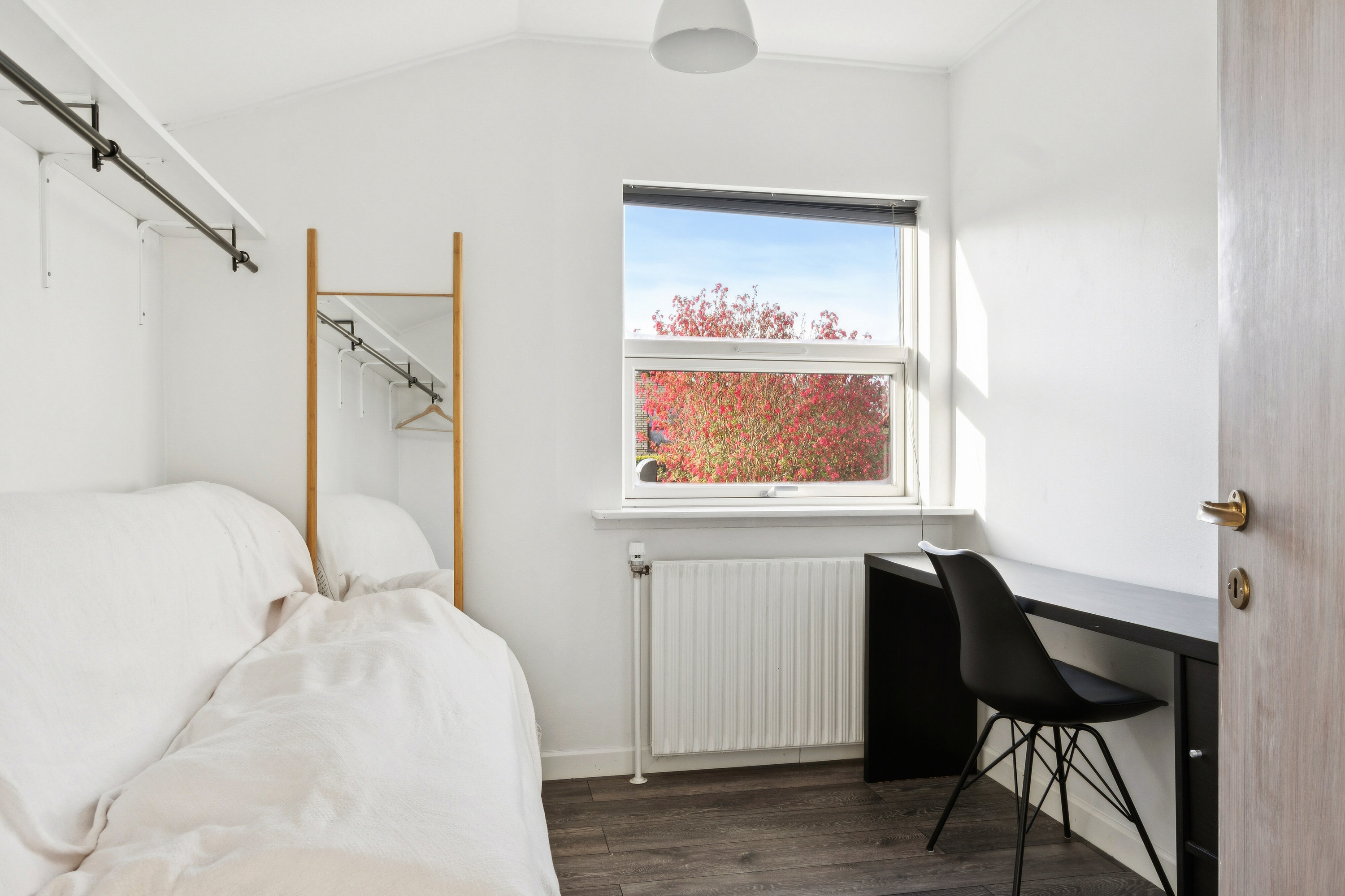 Fremhævet soveværelse billede i fuldskærmstilstand. Billede af Jasminvej 31, 4200 Slagelse