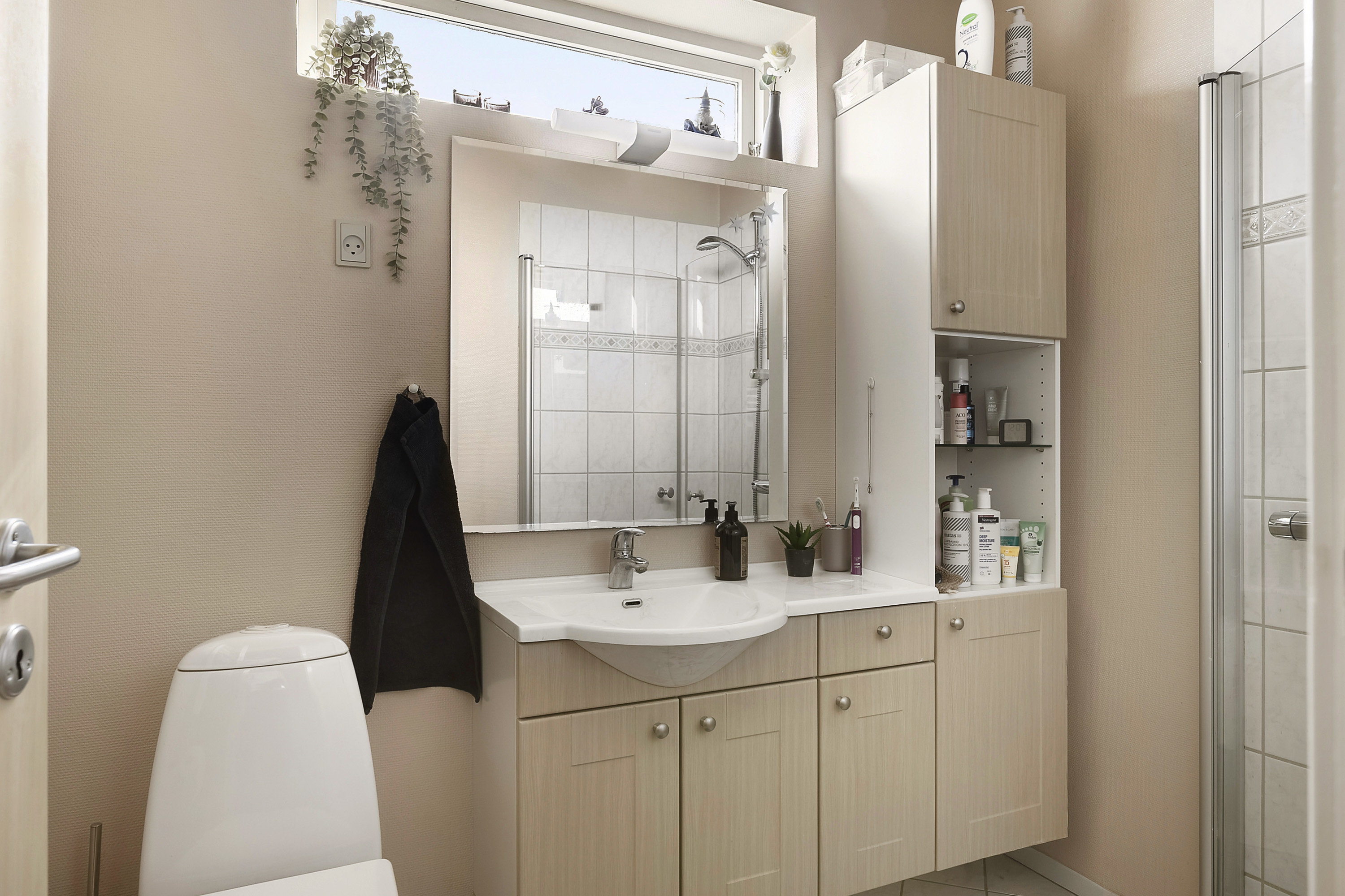 Fremhævet badeværelse billede i fuldskærmstilstand. Billede af Vissingsgade 42, 6400 Sønderborg