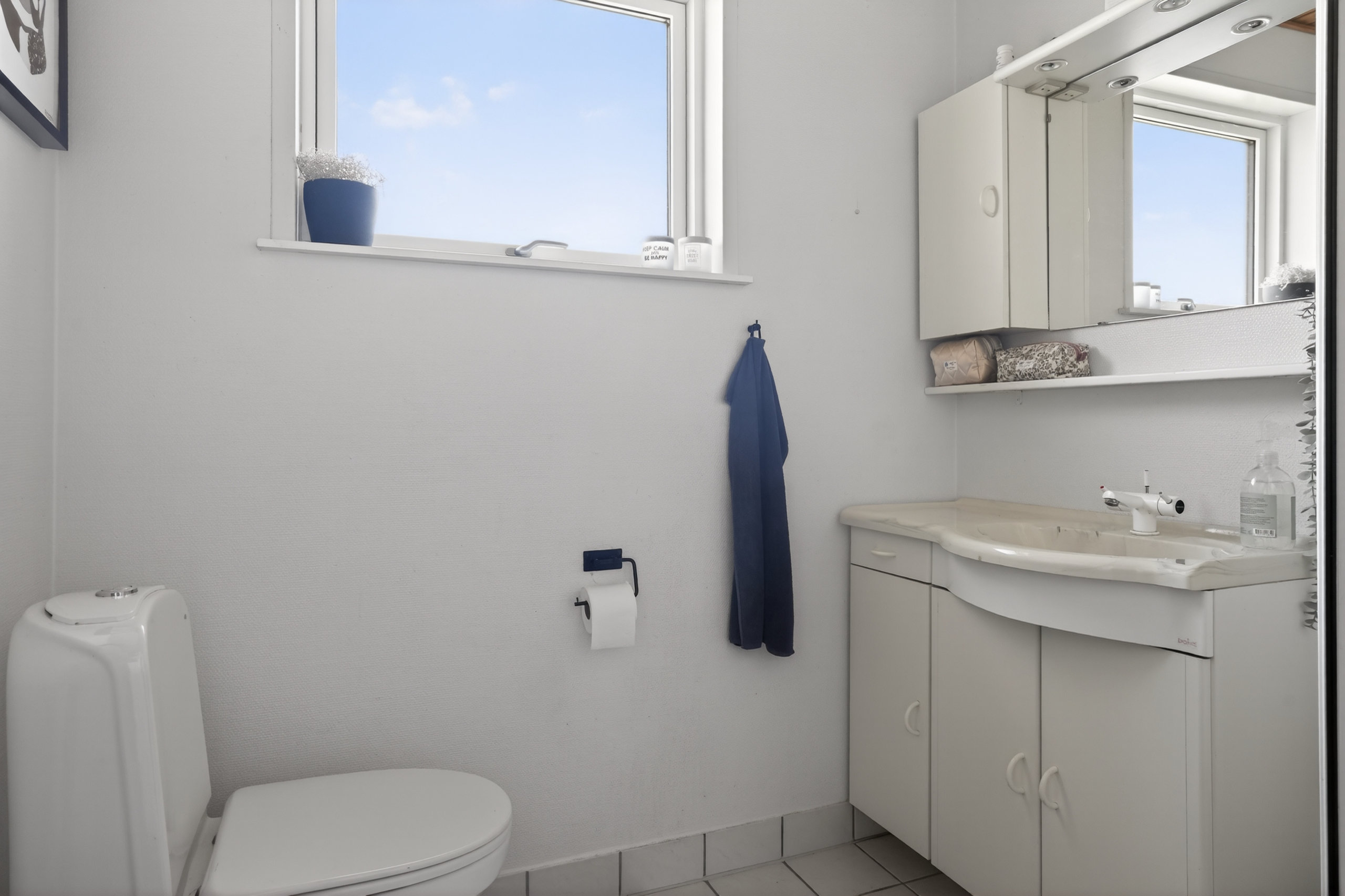 Fremhævet badeværelse billede i fuldskærmstilstand. Billede af Elmevej 3, 4340 Tølløse