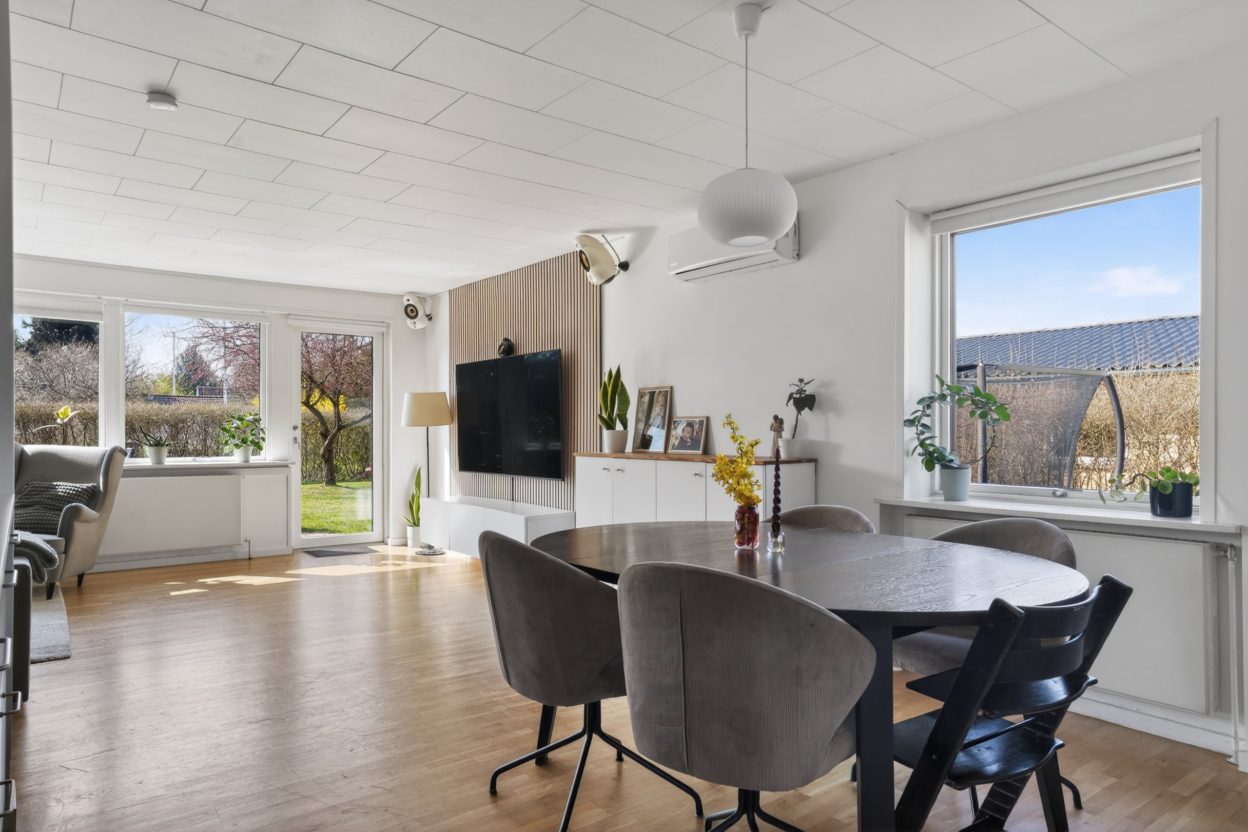 Fremhævet spisestue billede i fuldskærmstilstand. Billede af Elmevej 3, 4340 Tølløse