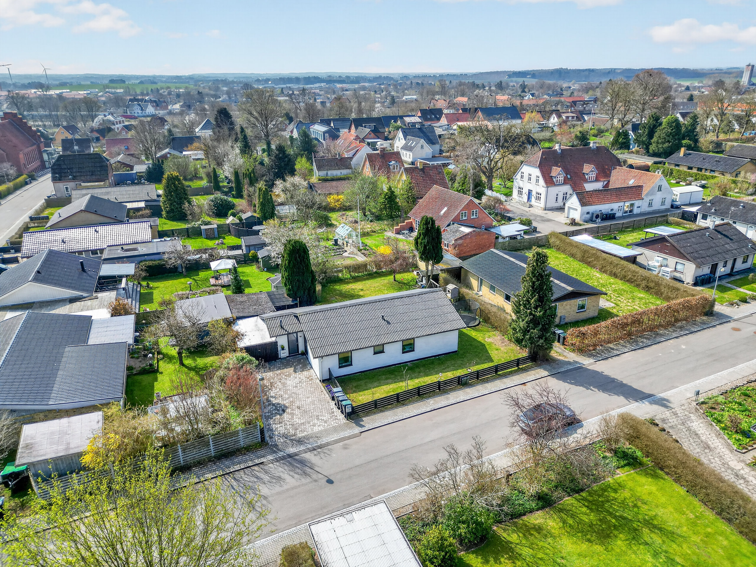 Fremhævet luftfoto billede i fuldskærmstilstand. Billede af Elmevej 3, 4340 Tølløse
