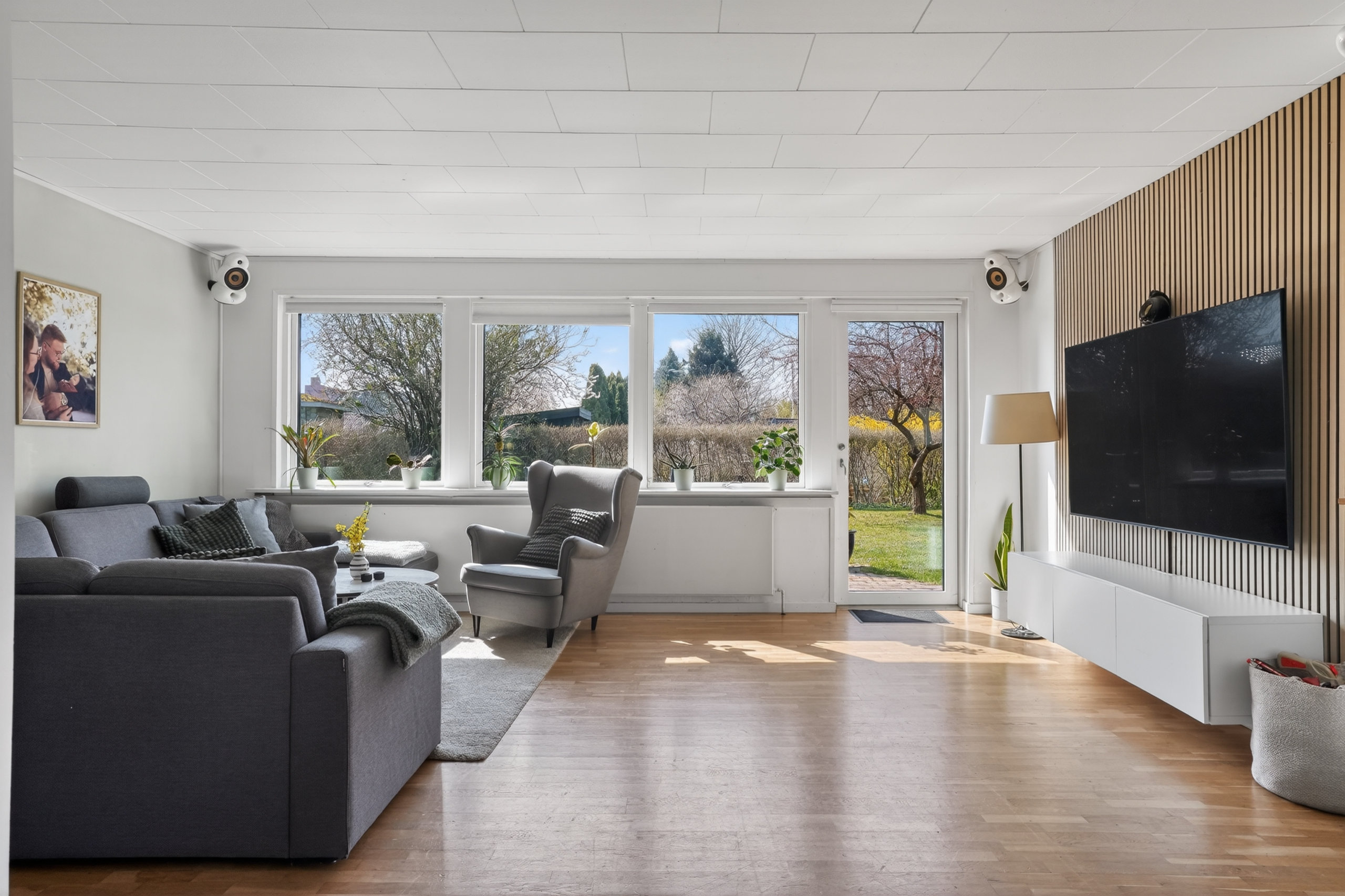 Fremhævet stue billede i fuldskærmstilstand. Billede af Elmevej 3, 4340 Tølløse