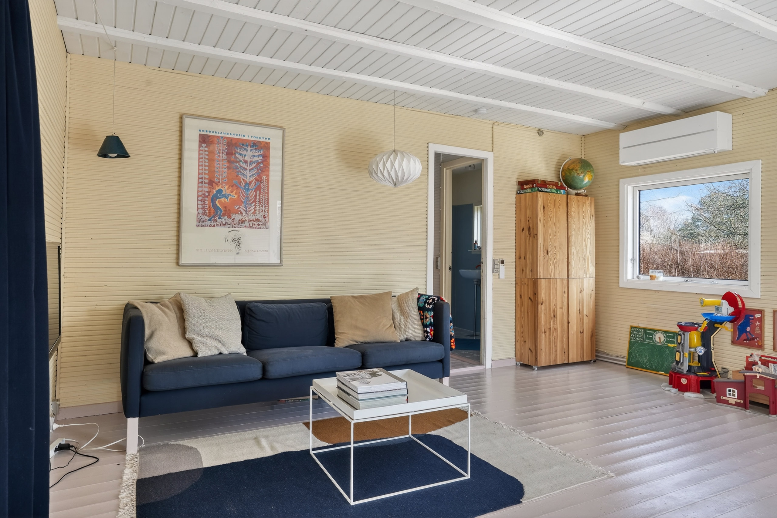 Fremhævet stue billede i fuldskærmstilstand. Billede af Hedebovej 8, Overby Lyng, 4583 Sjællands Odde