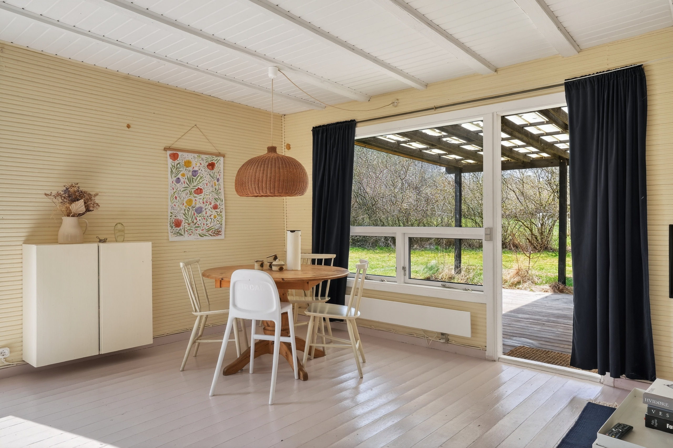 Fremhævet spisestue billede i fuldskærmstilstand. Billede af Hedebovej 8, Overby Lyng, 4583 Sjællands Odde