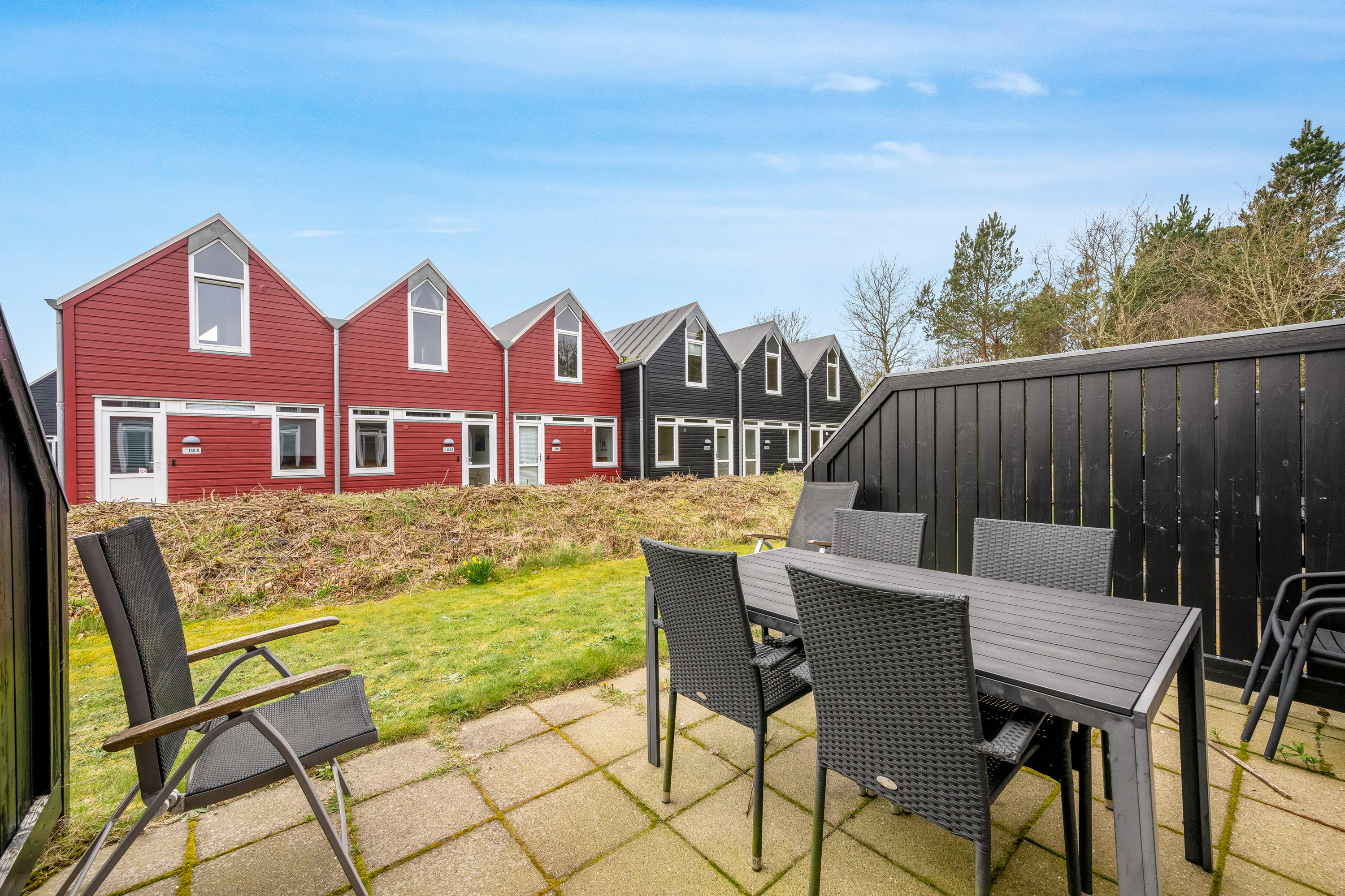 Fremhævet terrasse billede i fuldskærmstilstand. Billede af Lønne Feriepark 150C, Lønne, 6830 Nørre Nebel