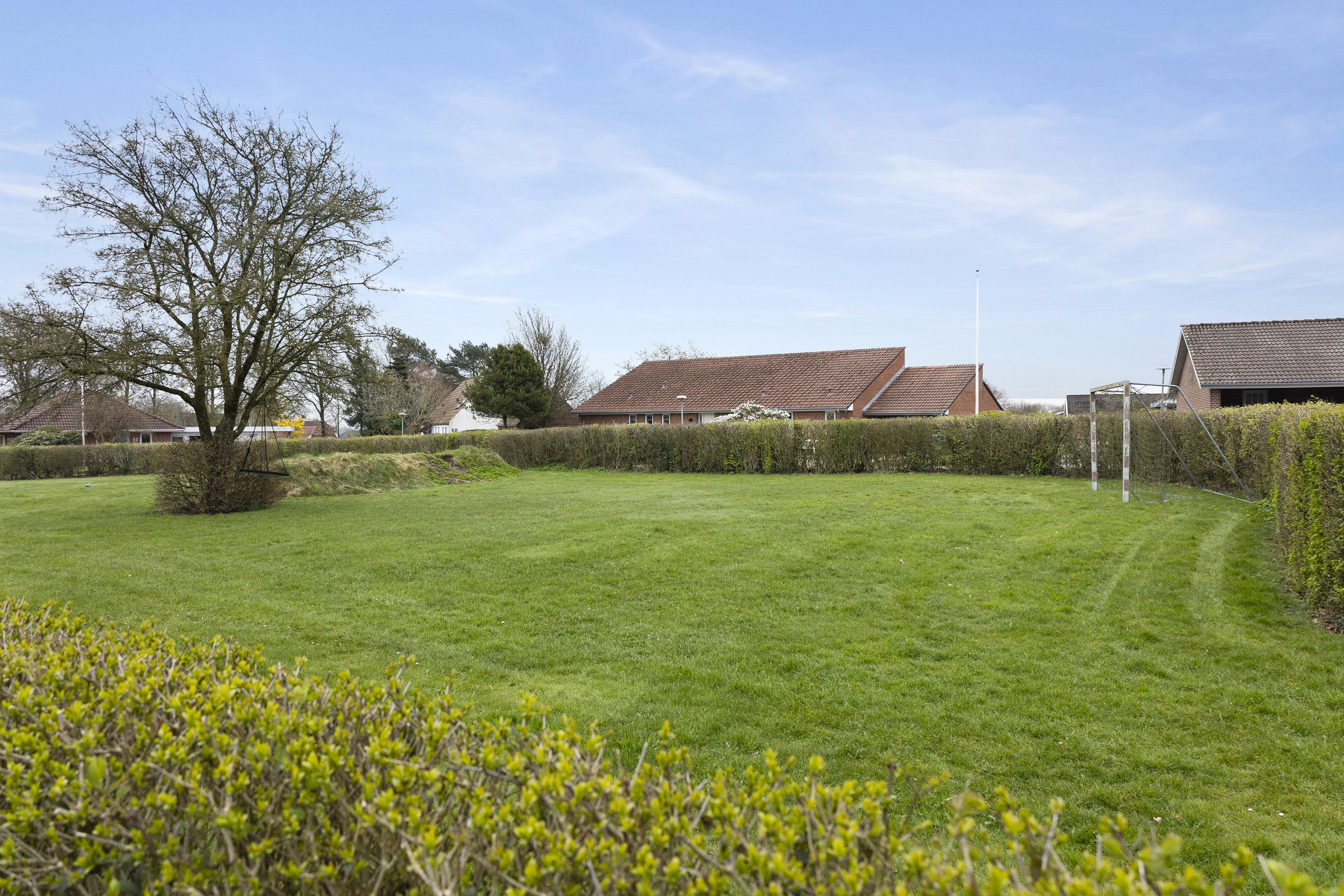 Fremhævet fodboldbane billede i fuldskærmstilstand. Billede af Dalgårdsvej 42, 6600 Vejen