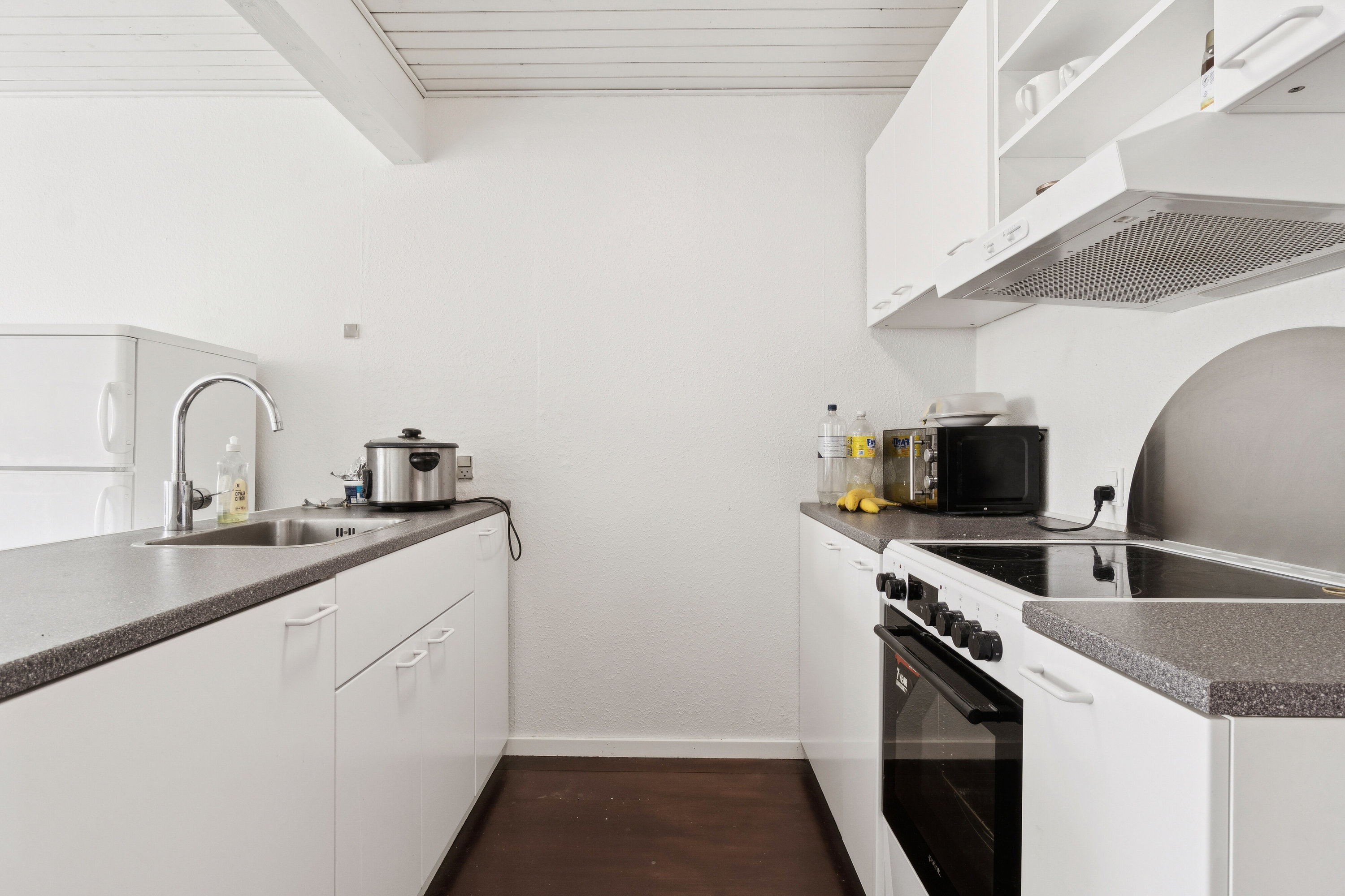 Fremhævet køkken billede i fuldskærmstilstand. Billede af Knudsvej 14, 3700 Rønne