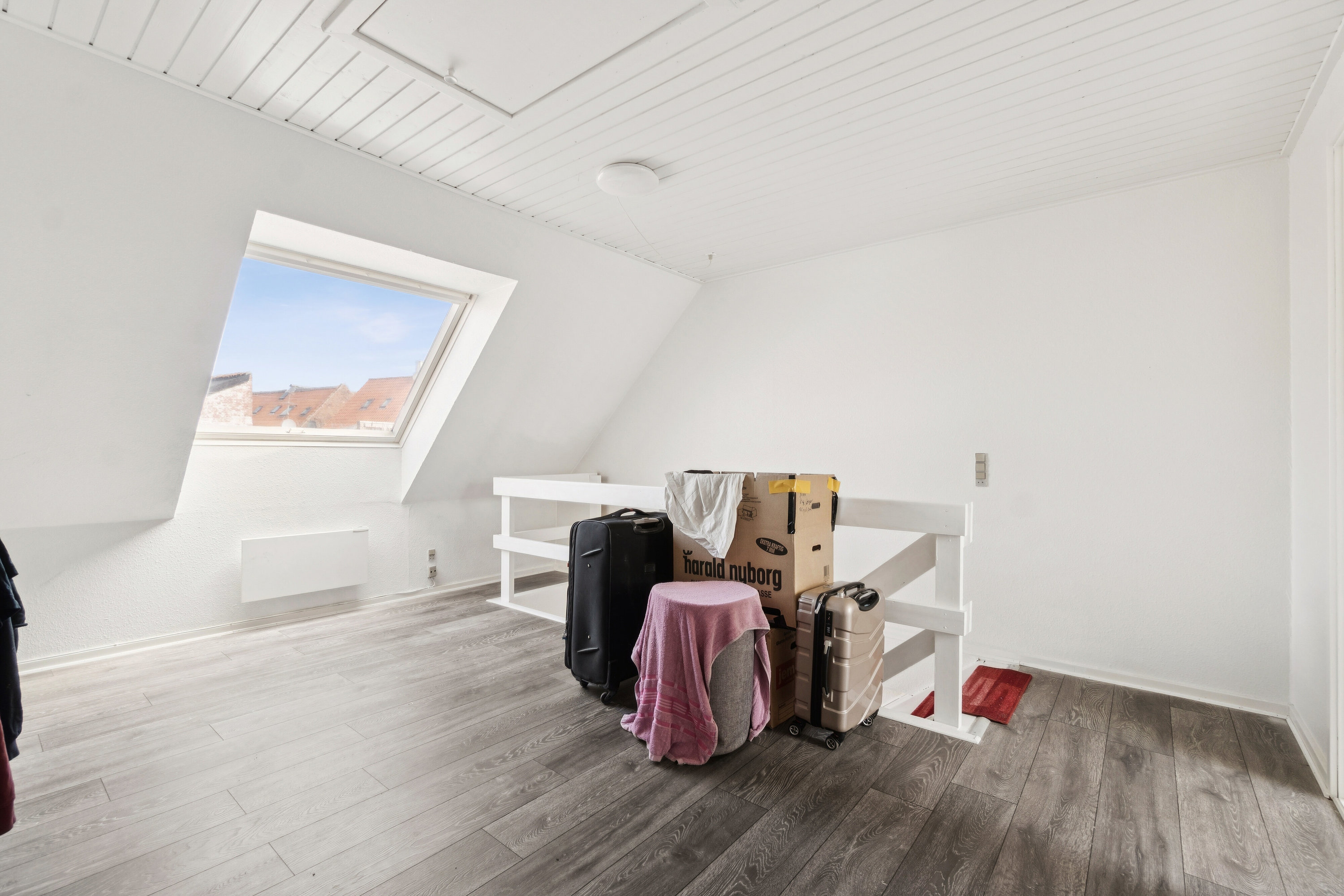 Fremhævet værelse billede i fuldskærmstilstand. Billede af Knudsvej 14, 3700 Rønne