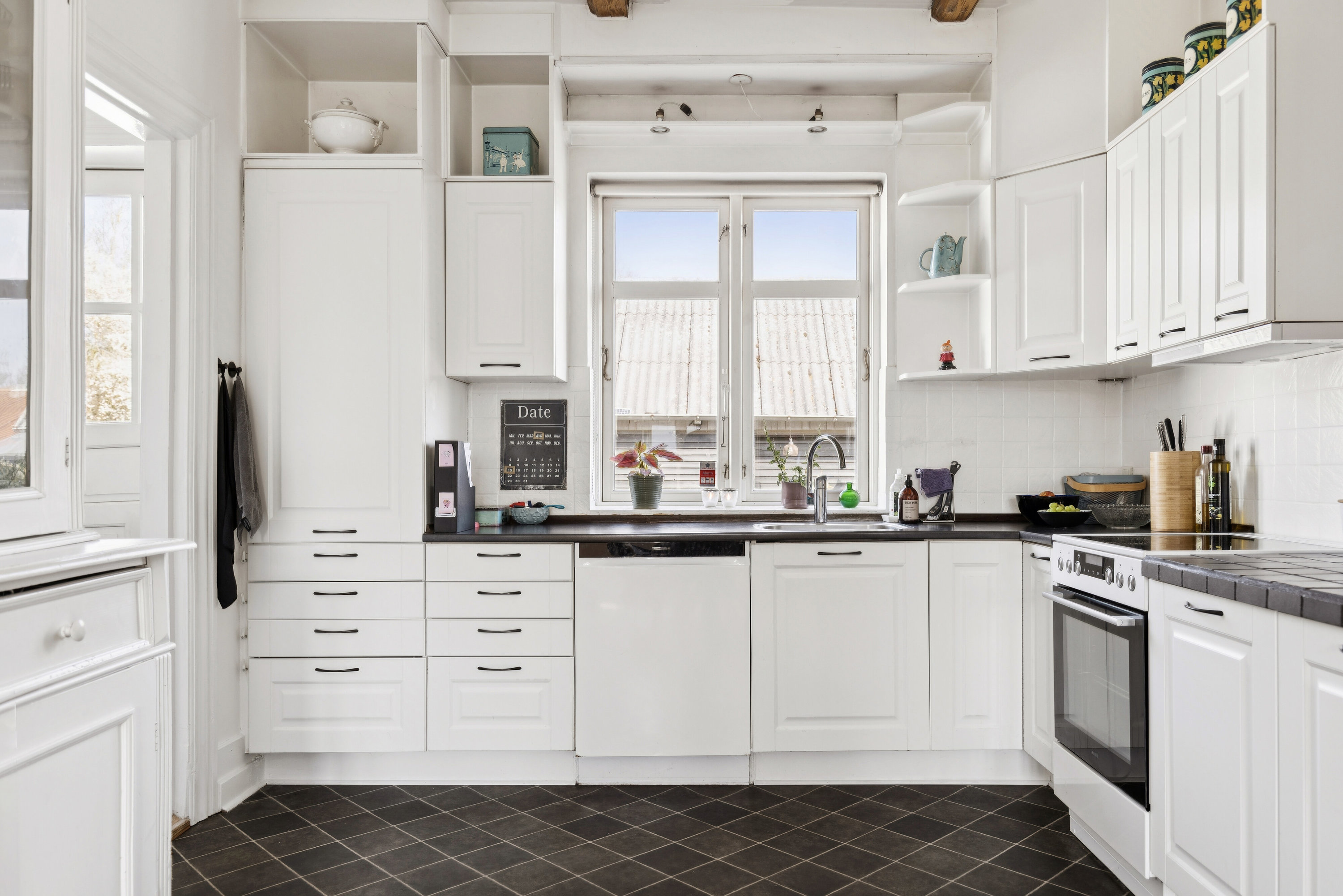 Fremhævet køkken billede i fuldskærmstilstand. Billede af Stationsvej 6, 4241 Vemmelev