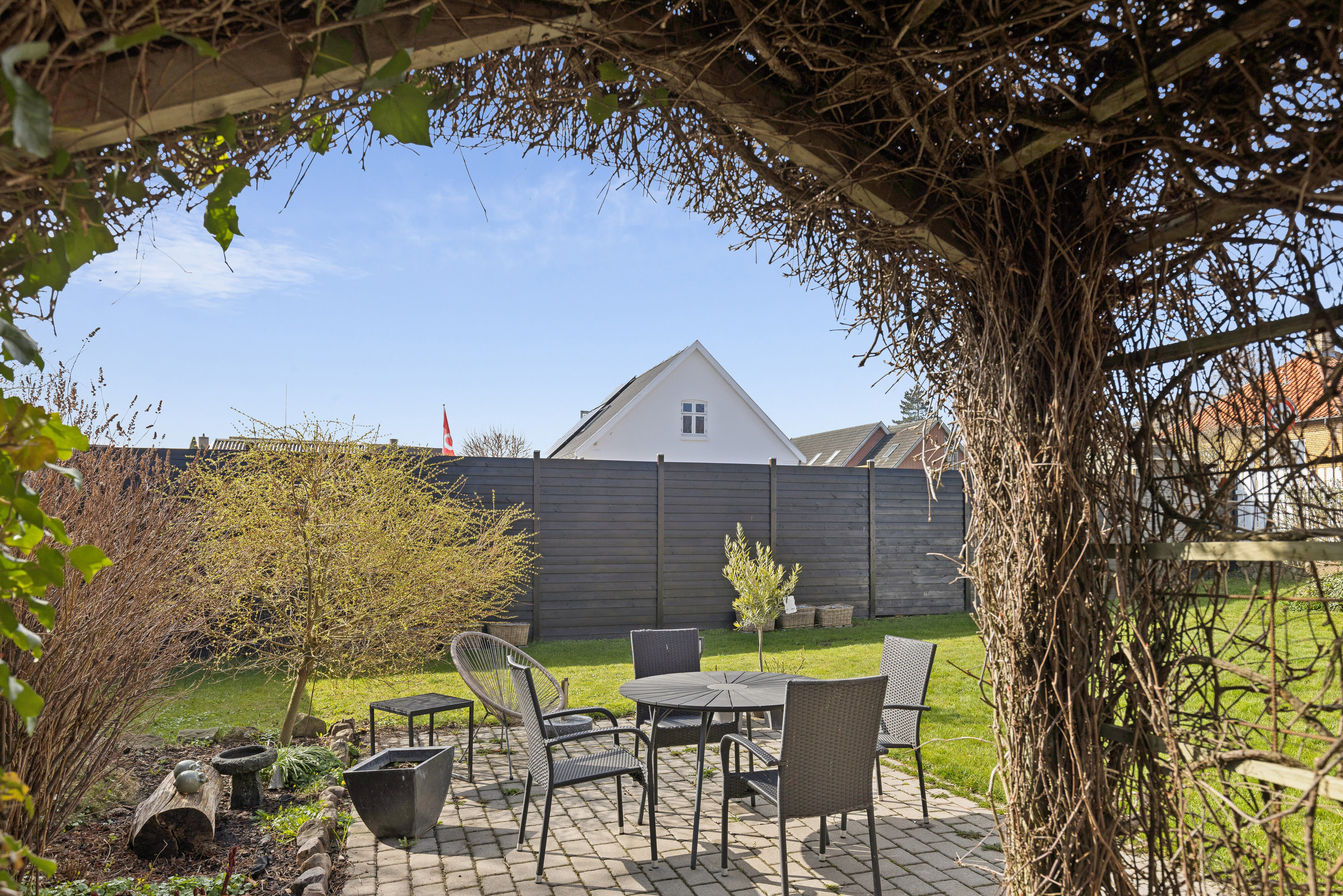 Fremhævet terrasse billede i fuldskærmstilstand. Billede af Stationsvej 6, 4241 Vemmelev