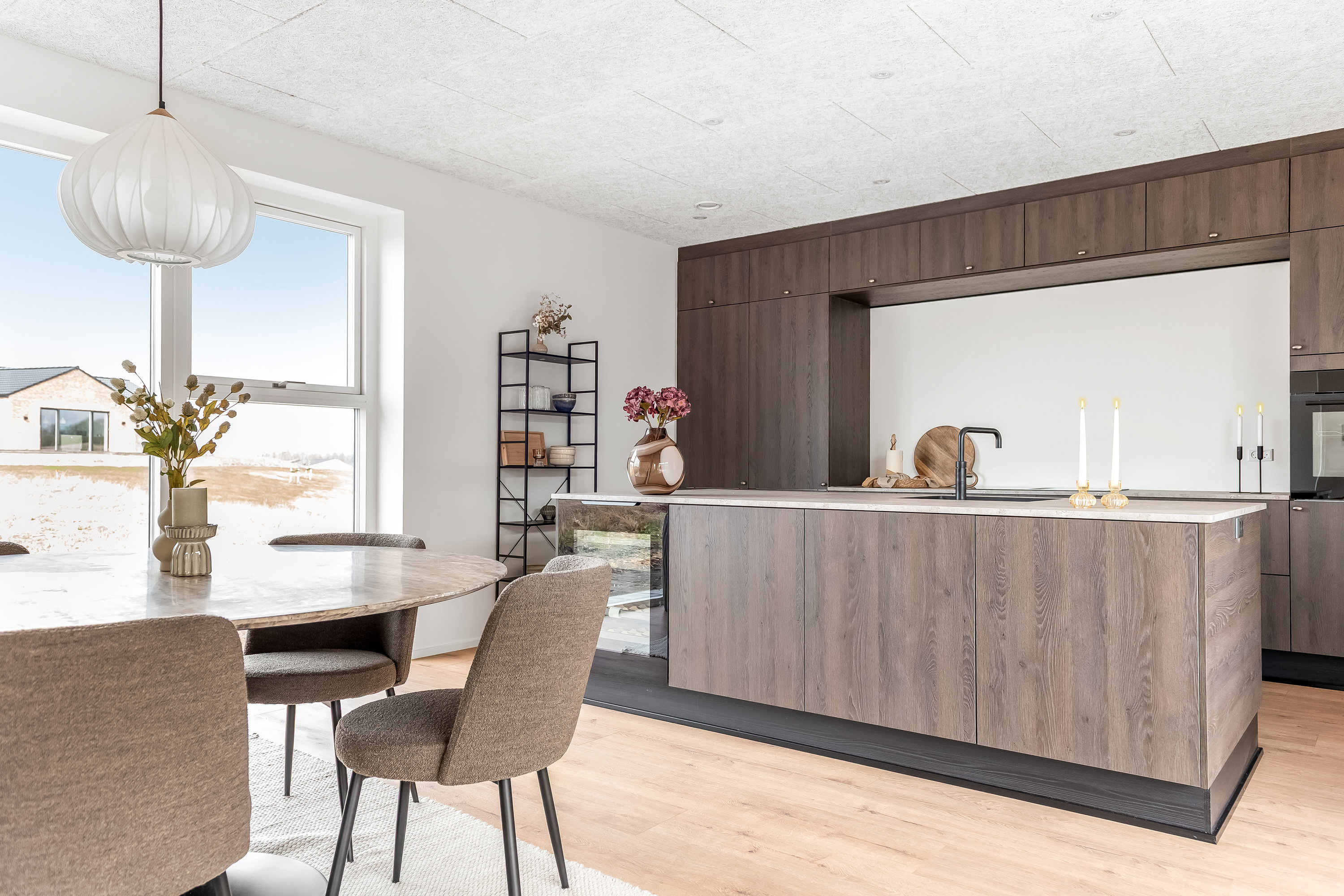 Fremhævet køkken alrum billede i fuldskærmstilstand. Billede af Råbukken 23, Halgårde, 7500 Holstebro