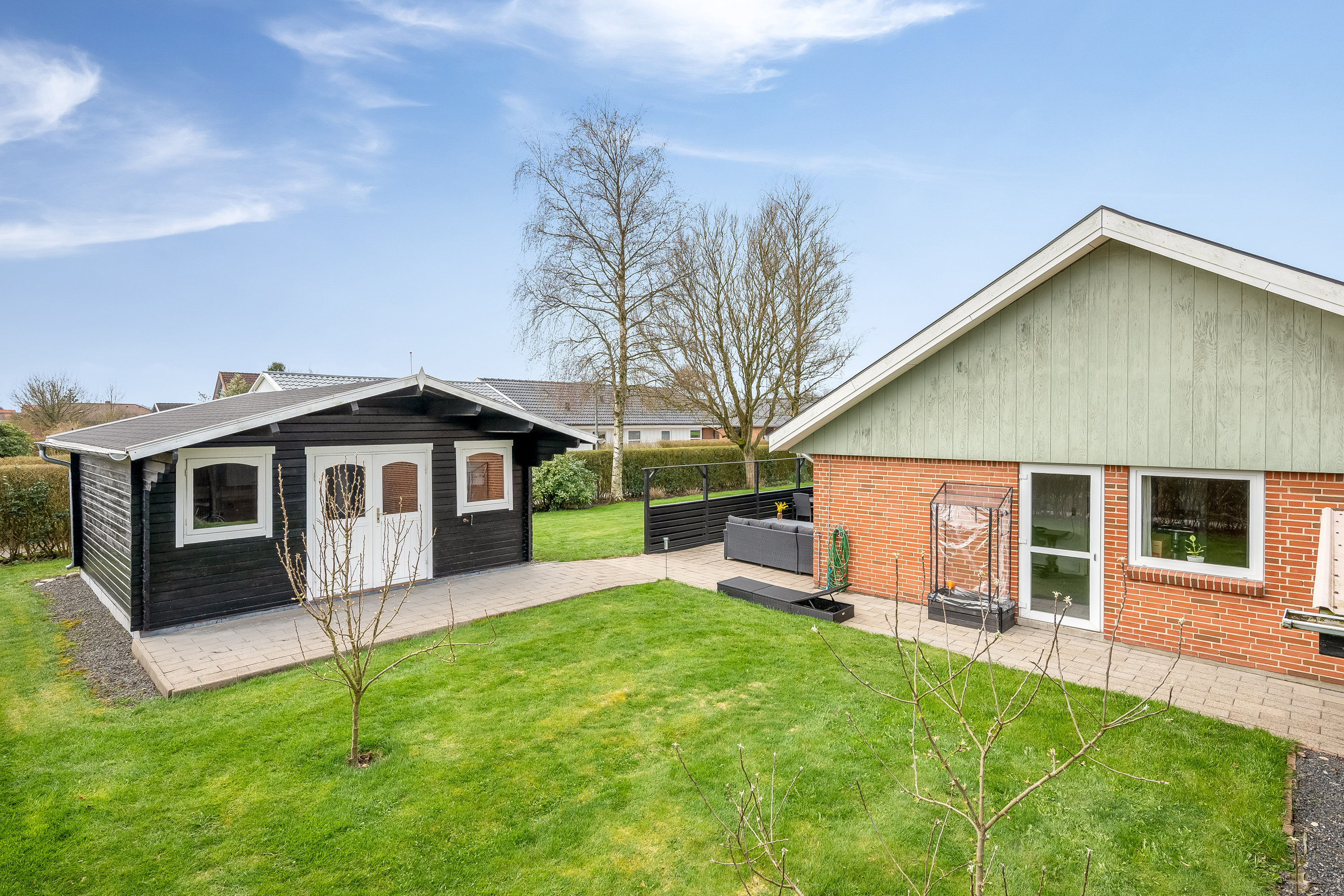 Fremhævet facade billede i fuldskærmstilstand. Billede af Solvænget 114, 6870 Ølgod