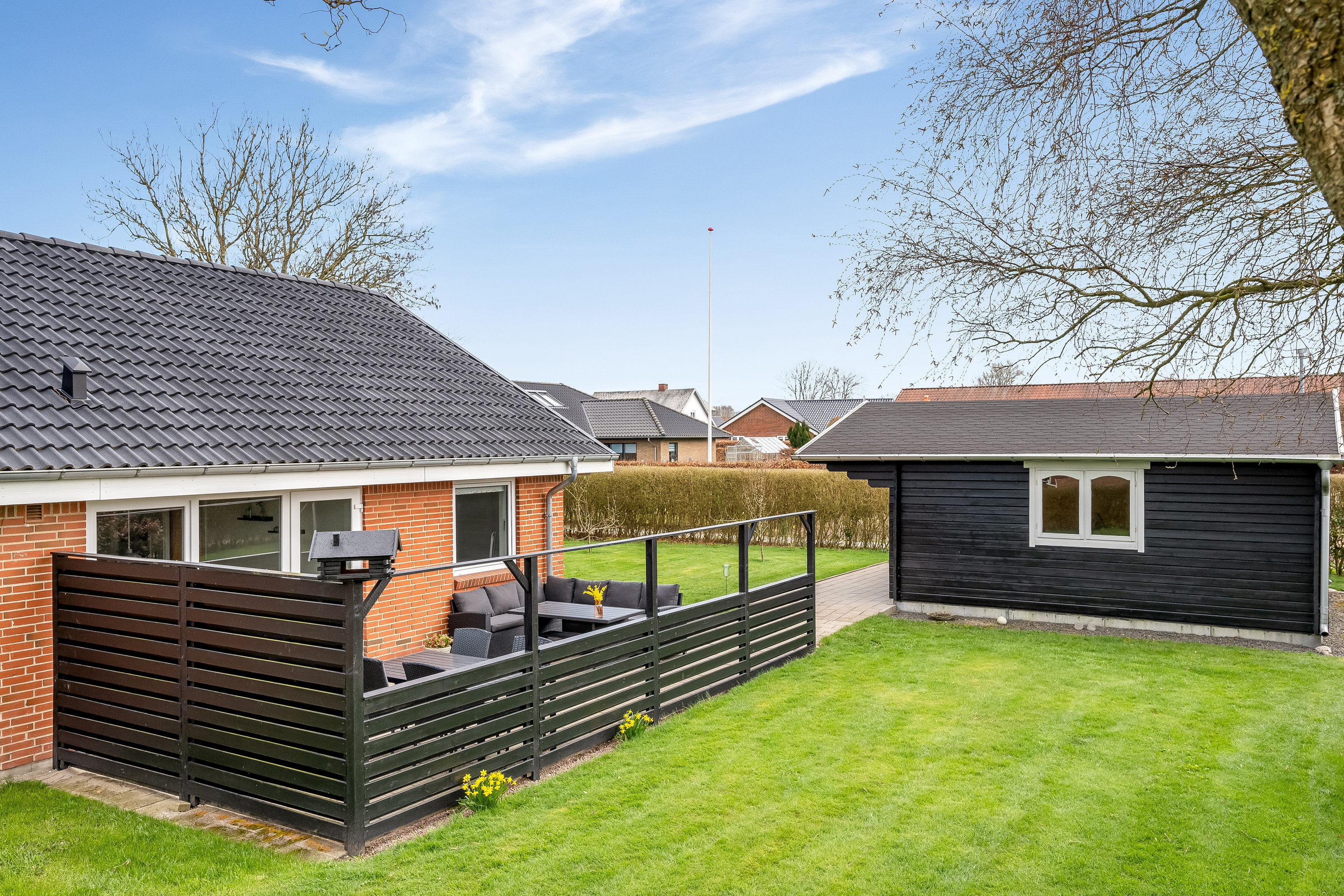 Fremhævet have billede i fuldskærmstilstand. Billede af Solvænget 114, 6870 Ølgod