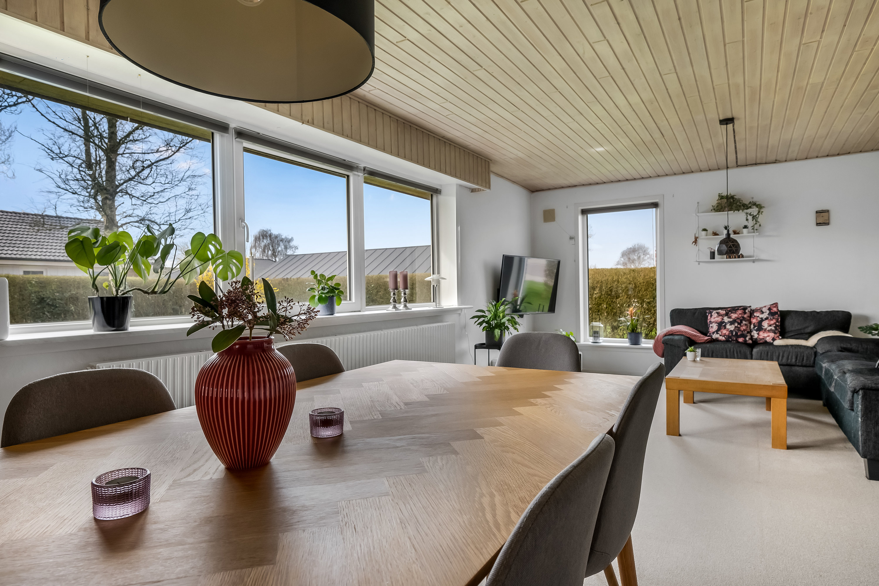 Fremhævet stue billede i fuldskærmstilstand. Billede af Solvænget 114, 6870 Ølgod