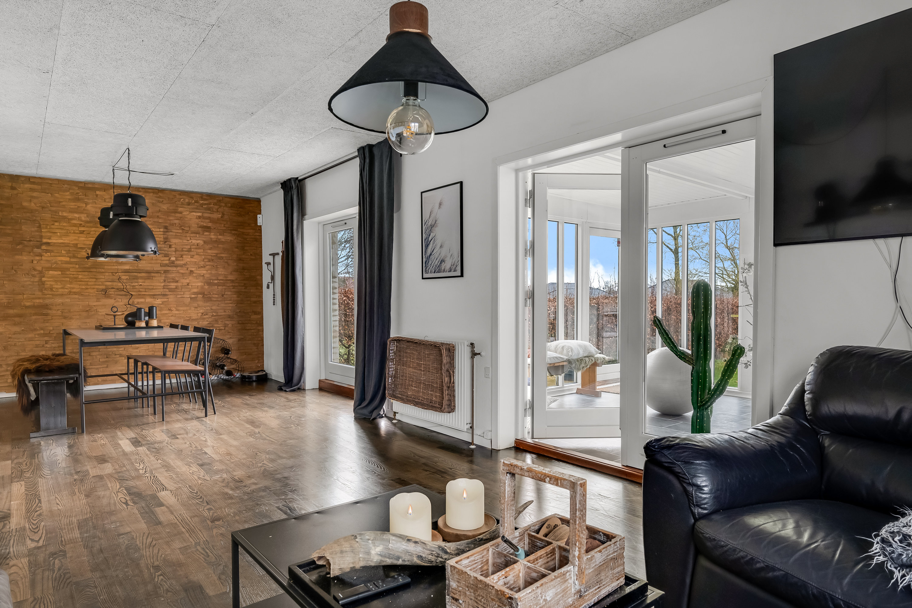 Fremhævet stue billede i fuldskærmstilstand. Billede af Enghavevej 11, 6870 Ølgod