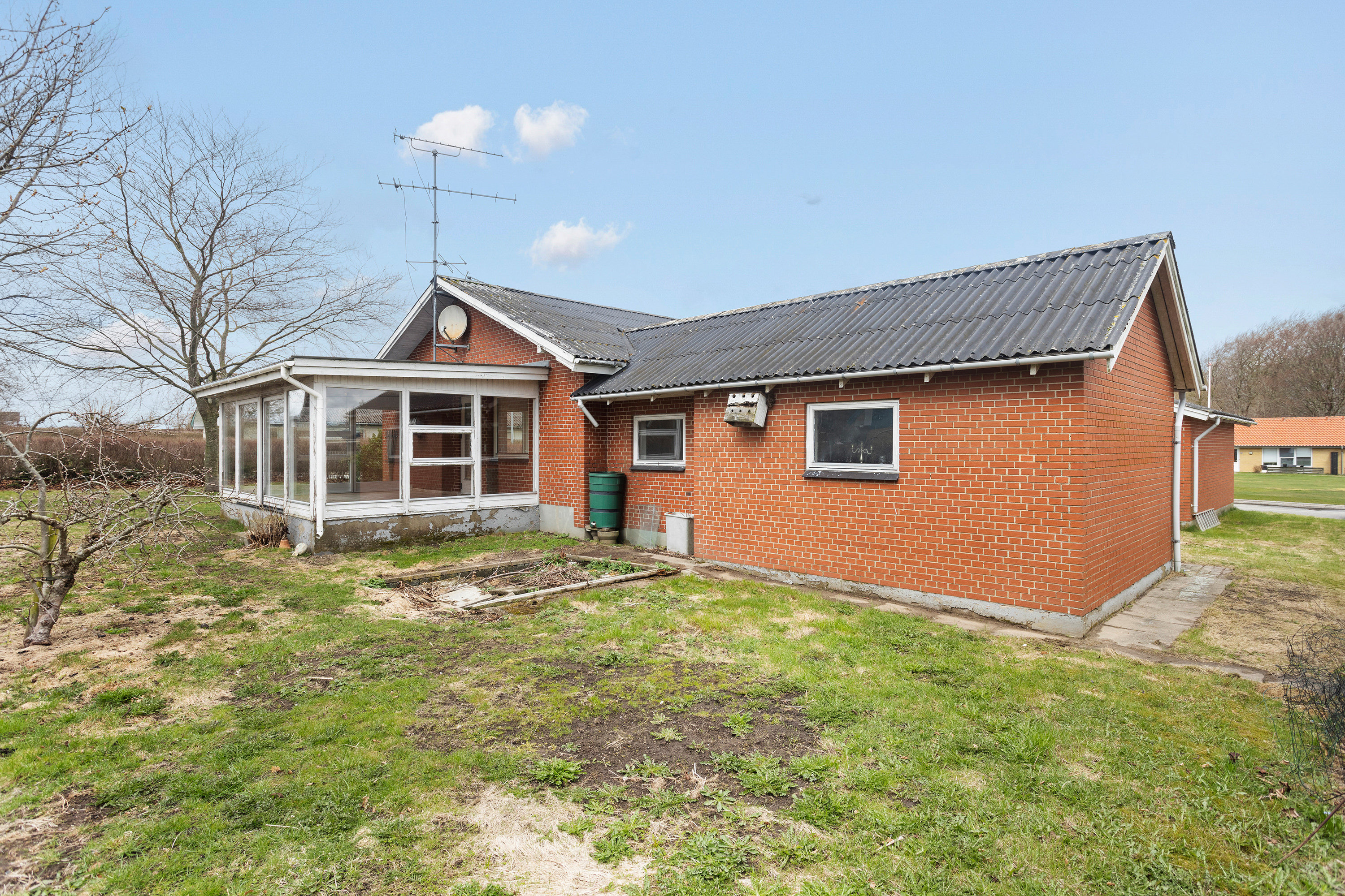 Fremhævet facade billede i fuldskærmstilstand. Billede af Sølvvej 2, Thorshøj, 9750 Østervrå